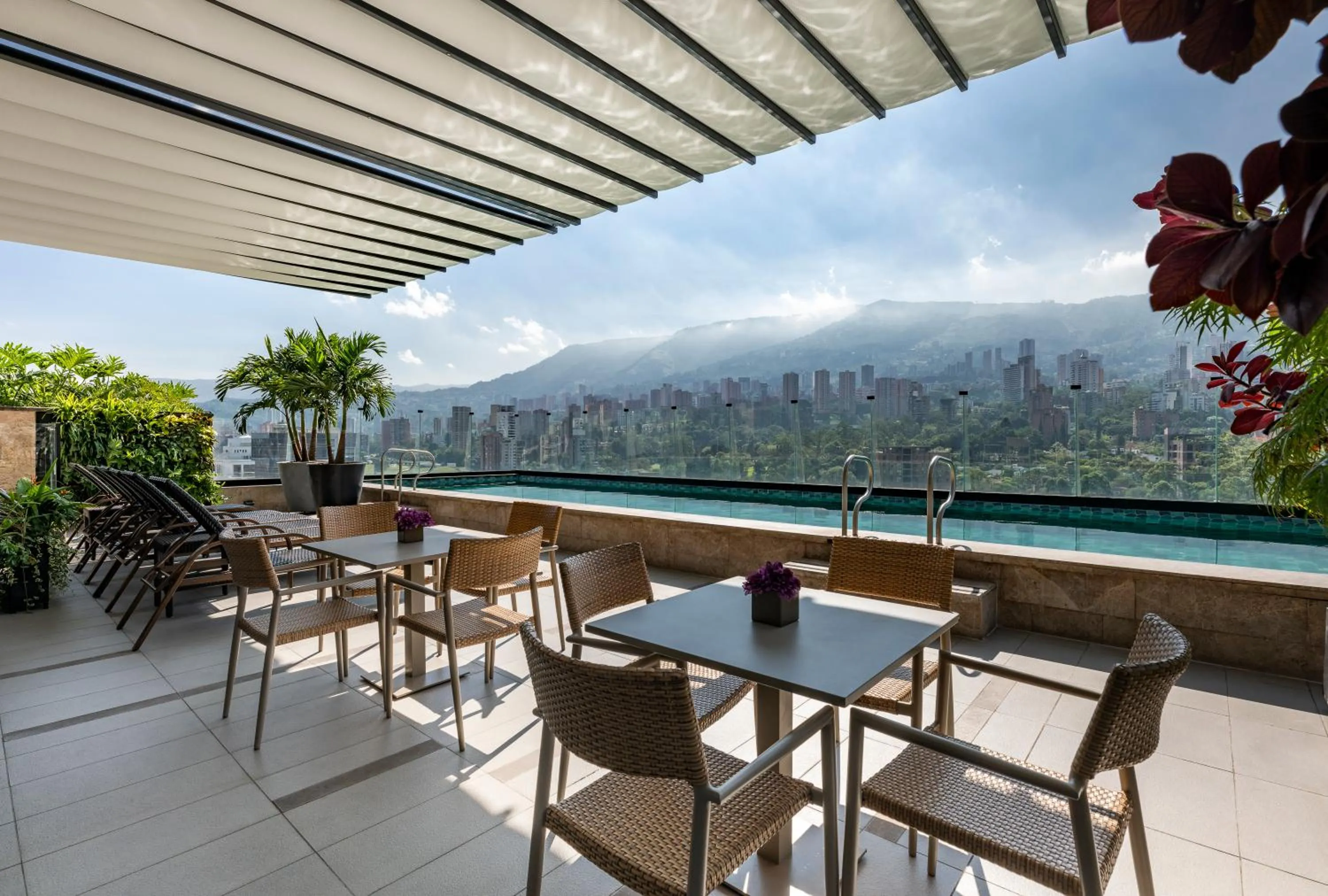 Day in Hotel York Luxury Suites Medellin by Preferred