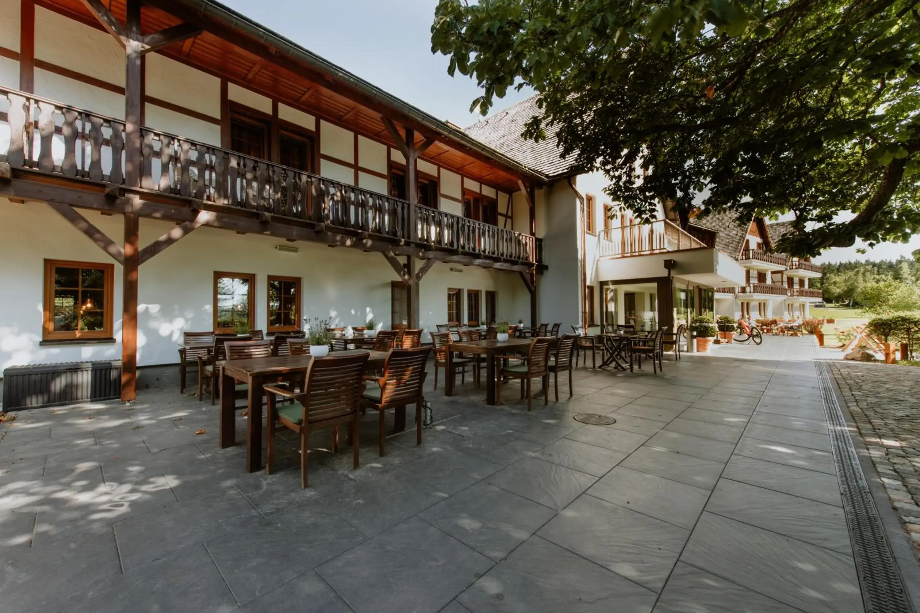 Property building in Waldhotel Kreuztanne Property building in Waldhotel Kreuztanne