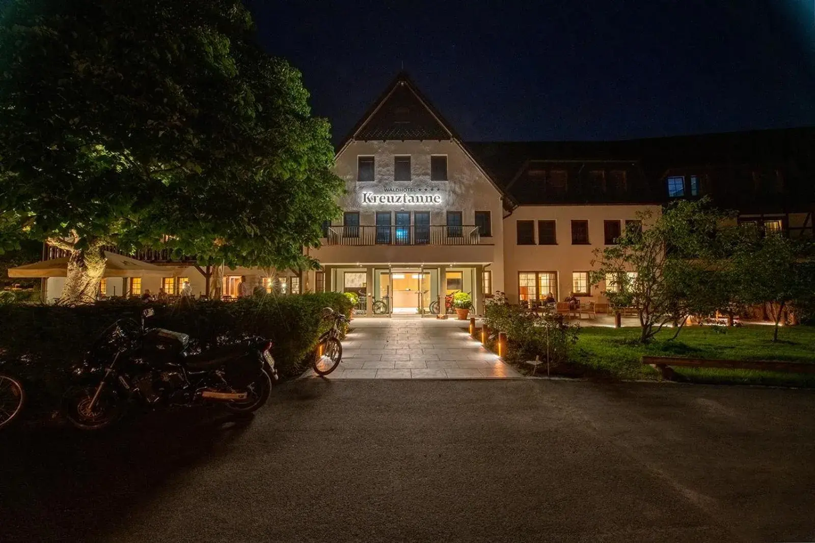 Property building in Waldhotel Kreuztanne Property building in Waldhotel Kreuztanne