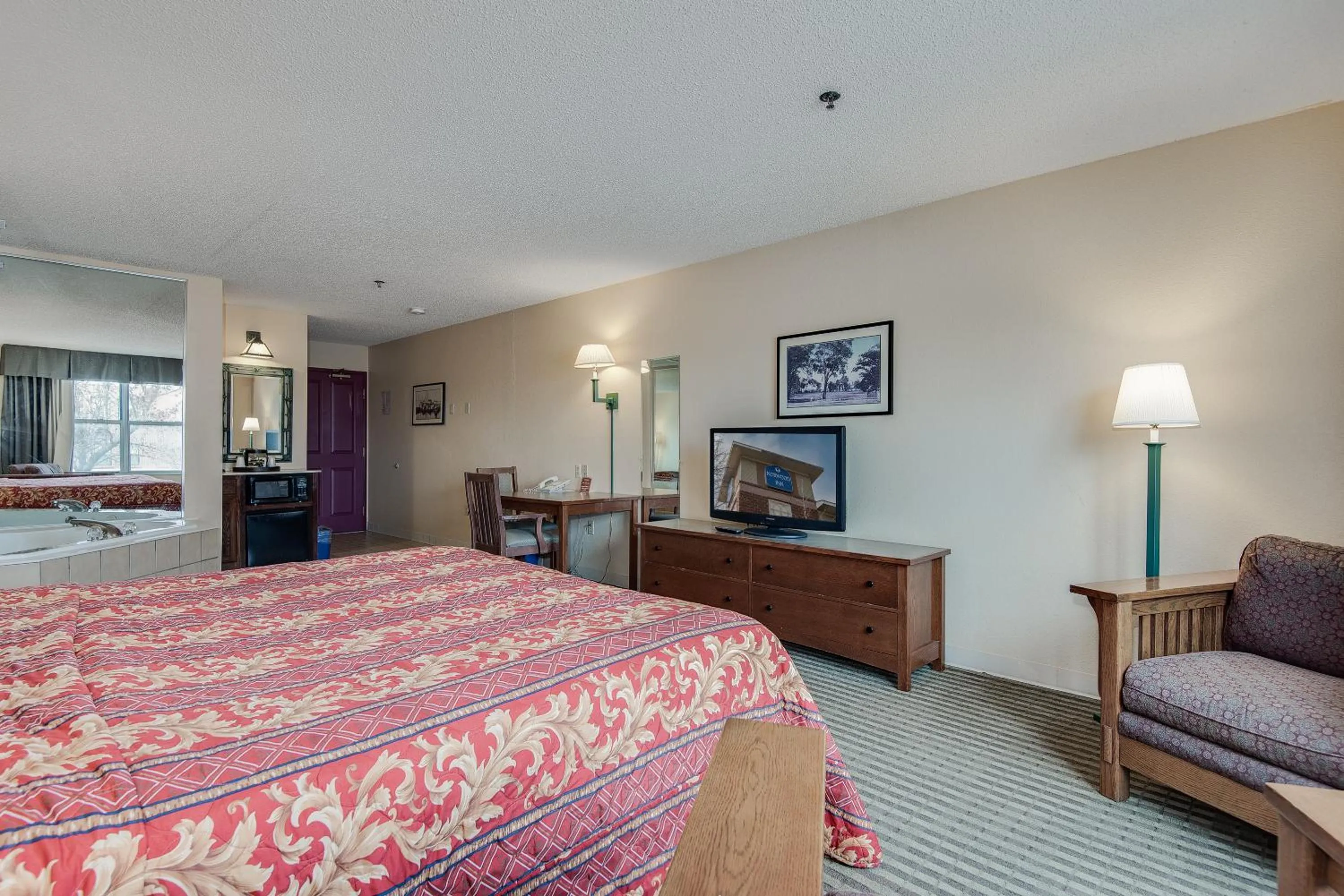 Bed in TownSquare Place