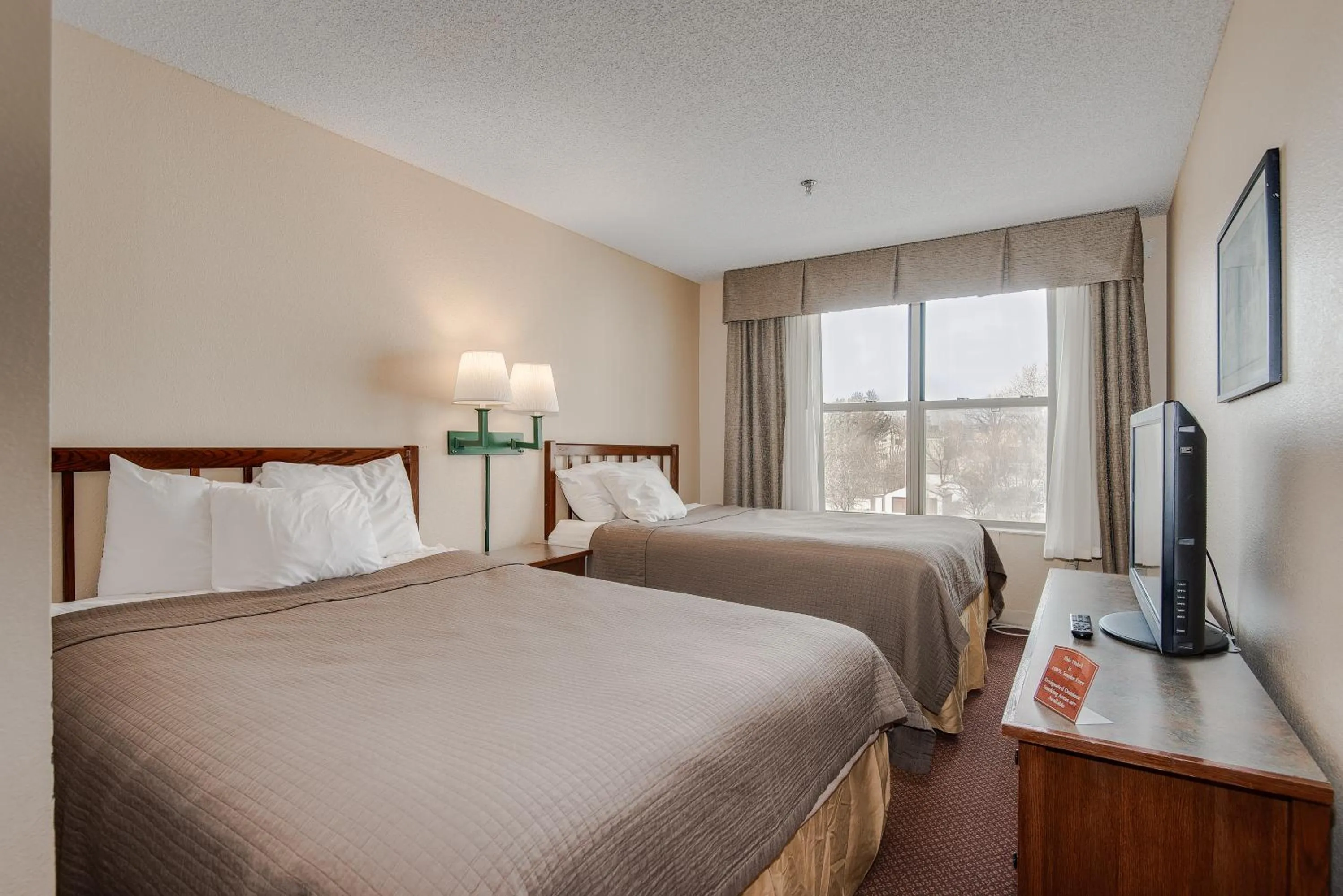 Bed in TownSquare Place