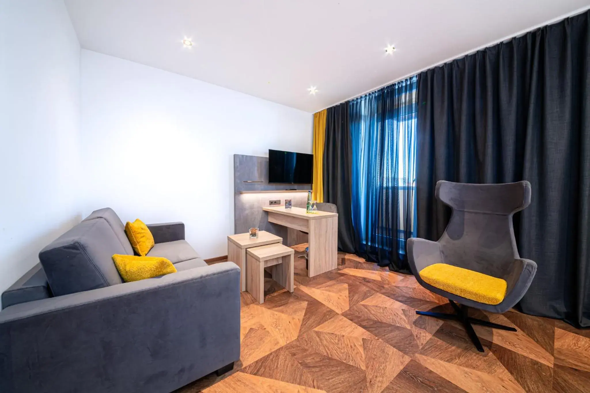 Family Room with Balcony in Arotel Best living Nürnberg Family Room with Balcony in Arotel Best living Nürnberg