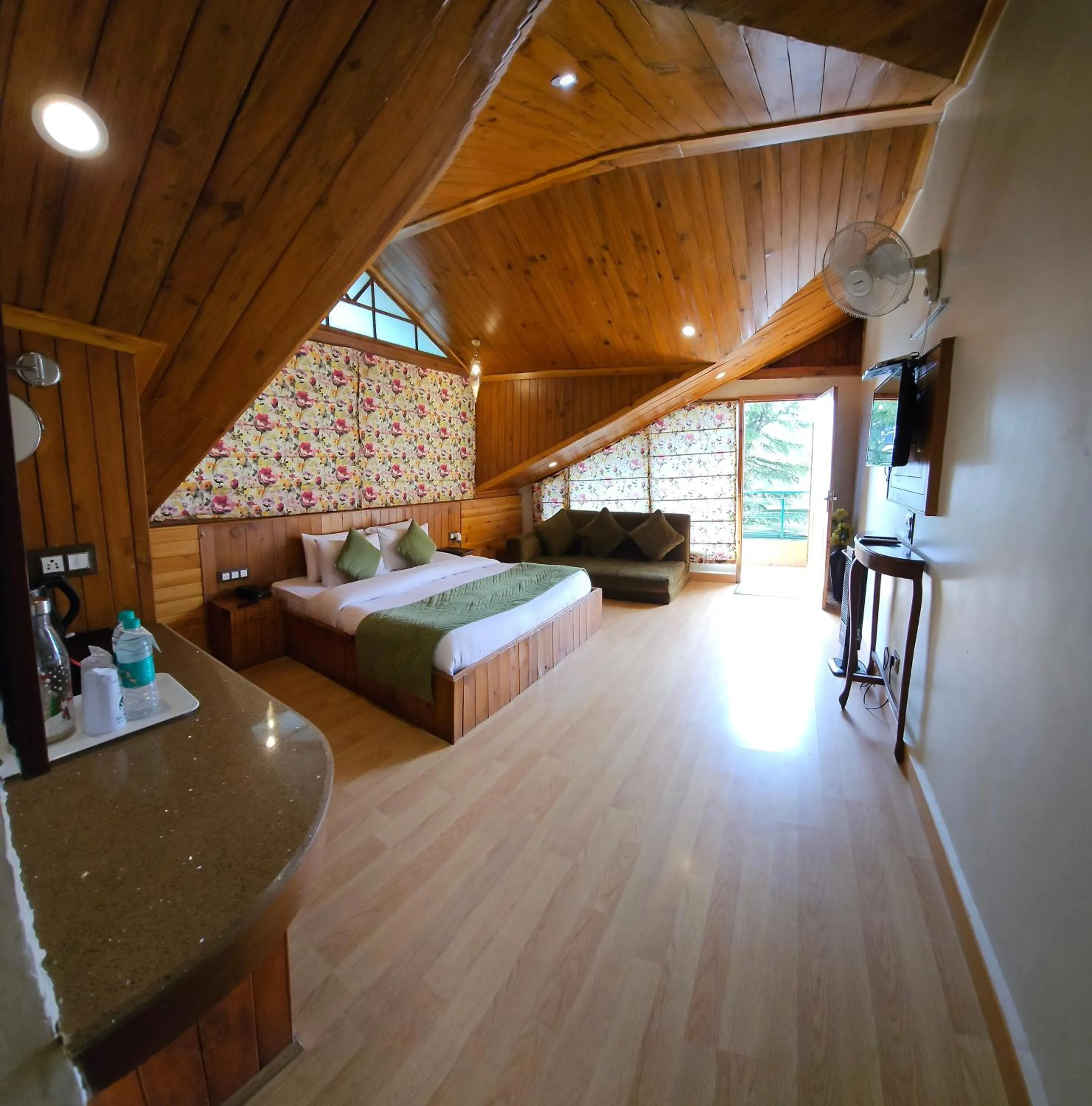 Bedroom, Bed in Mongas Hotel & Resort