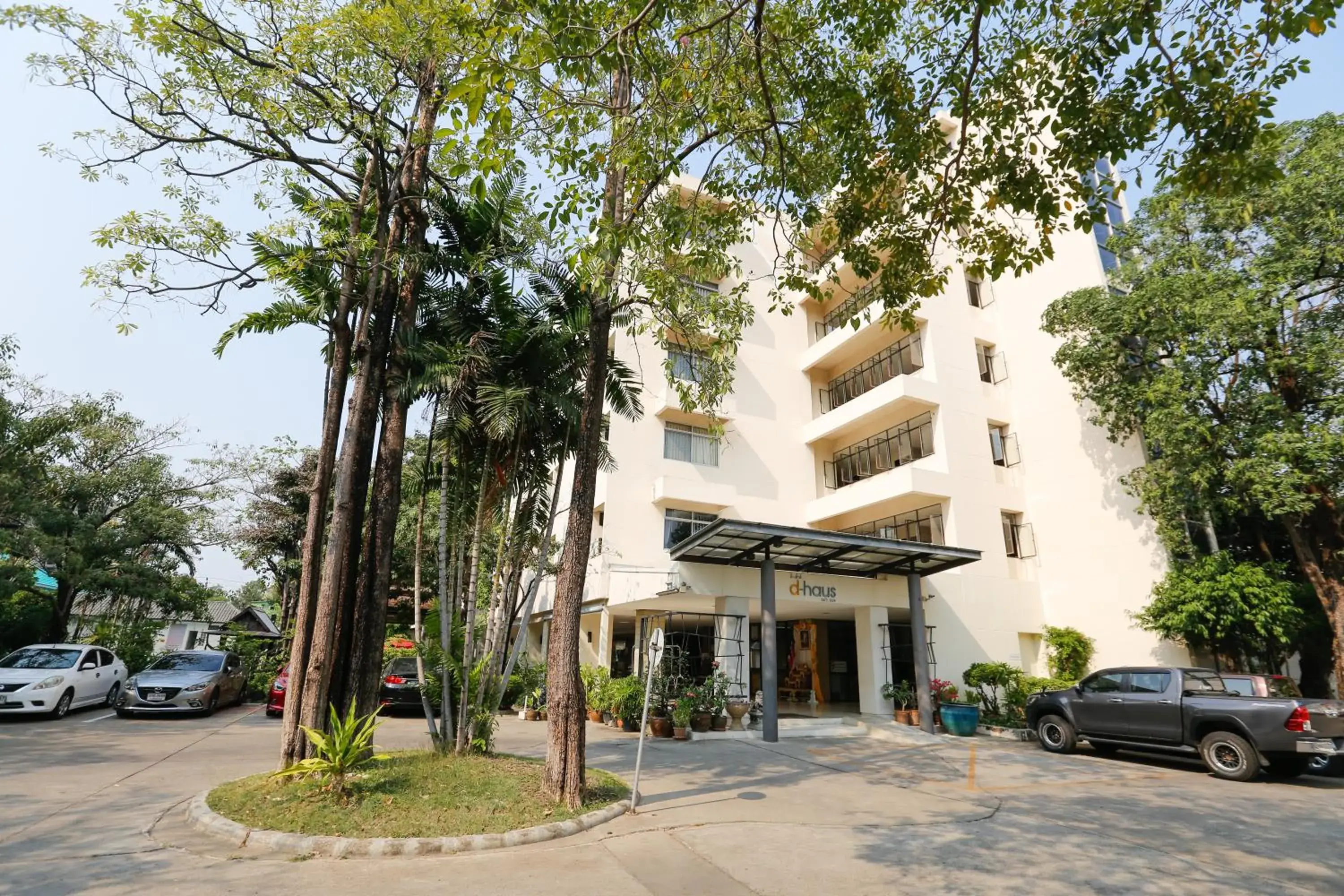 Property building in D-haus Ladprao Residence Property building in D-haus Ladprao Residence