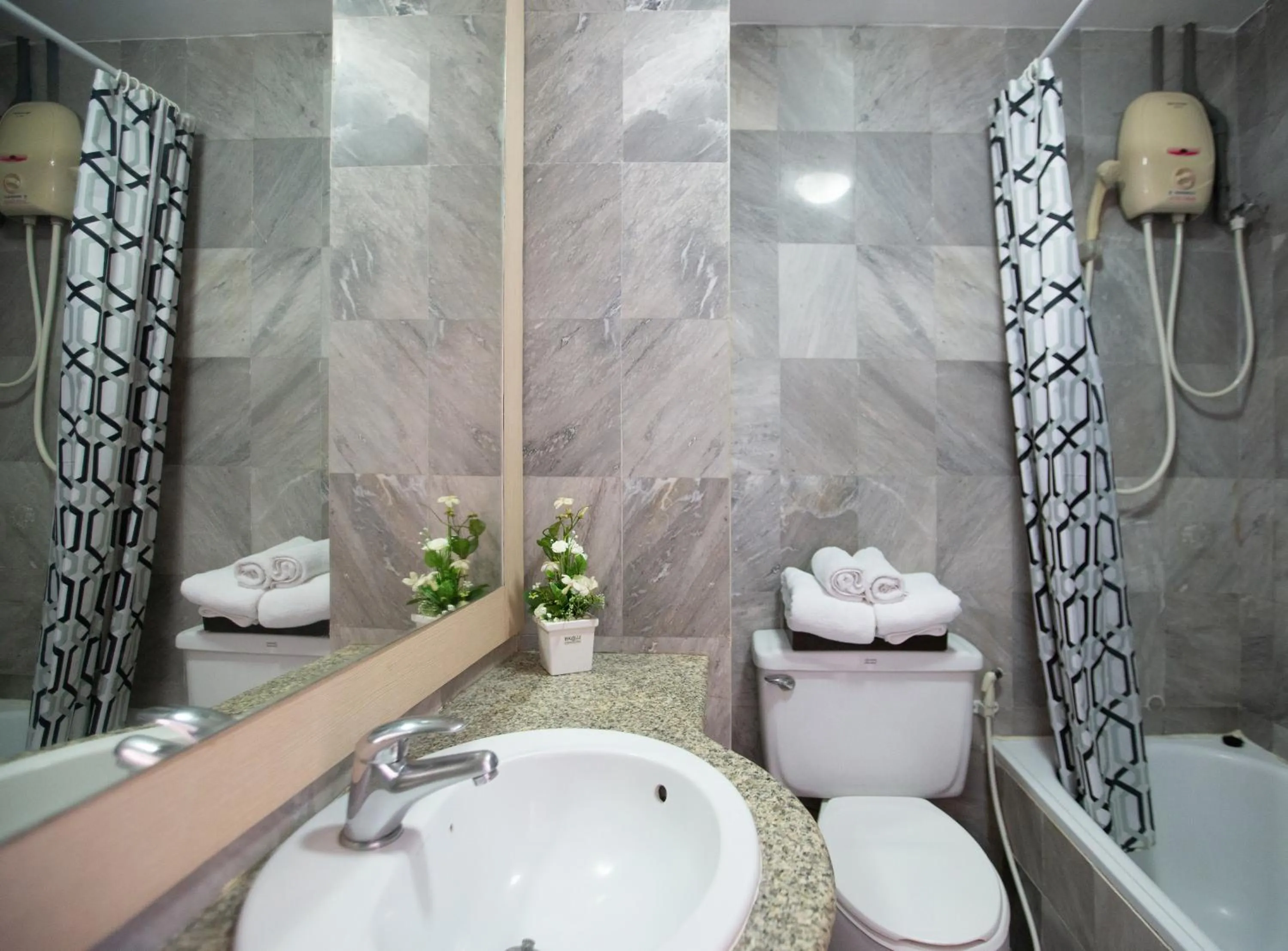 Bathroom in D-haus Ladprao Residence