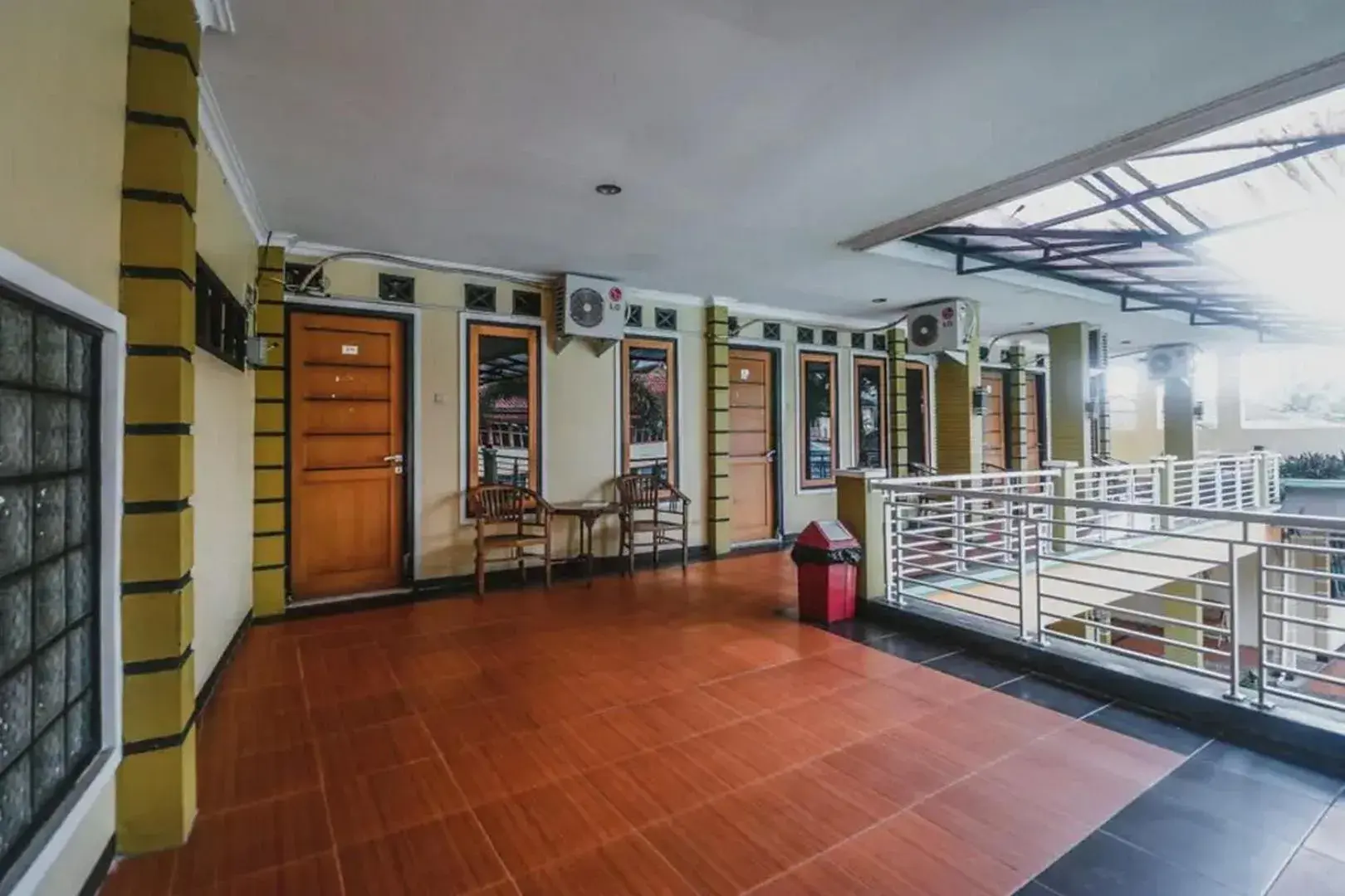 Property building in RedDoorz Plus at Neo Asri Hotel Megamendung Puncak Bogor Property building in RedDoorz Plus at Neo Asri Hotel Megamendung Puncak Bogor