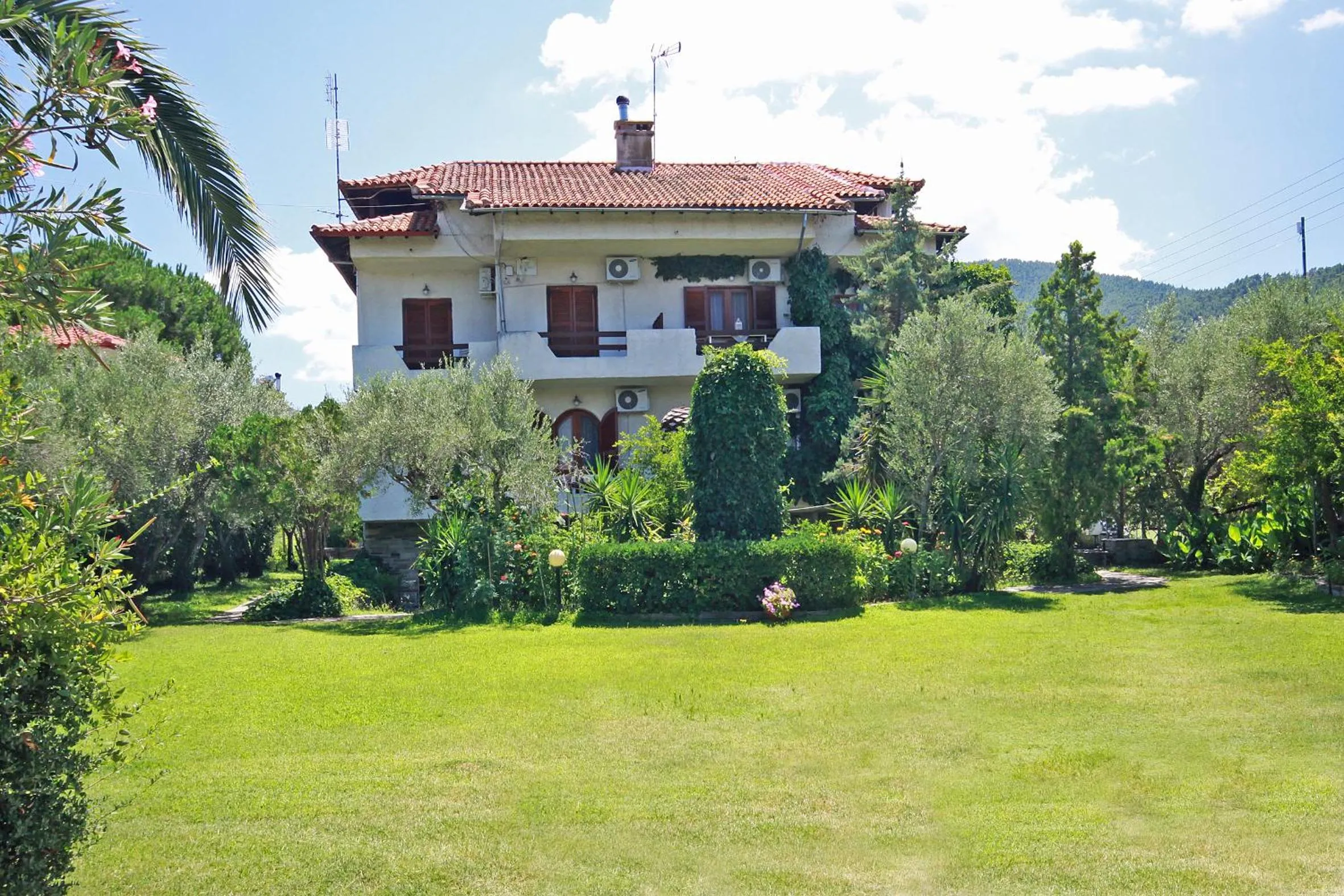 Property building in Villa Angela