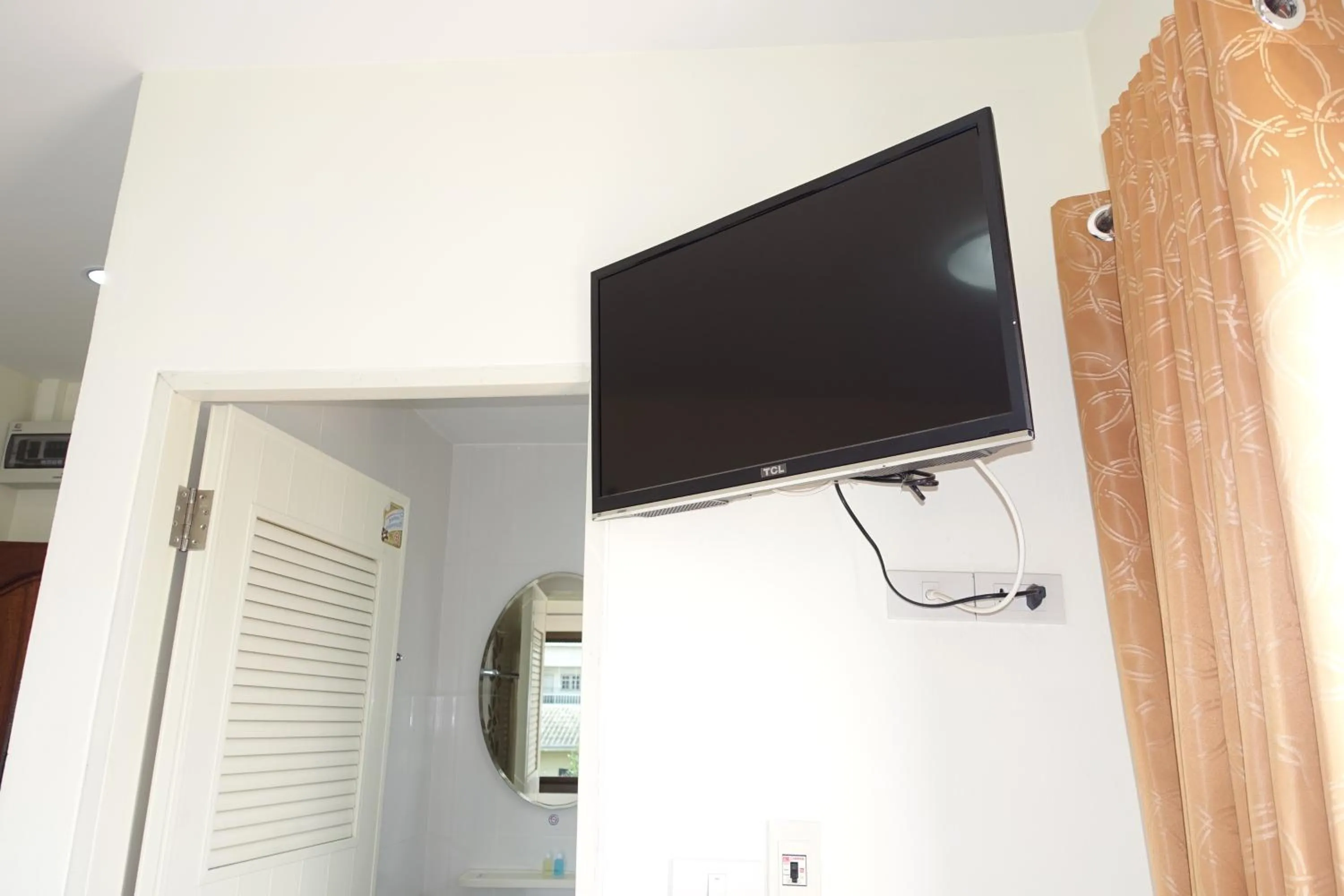 Baan Taweesuk Guest House