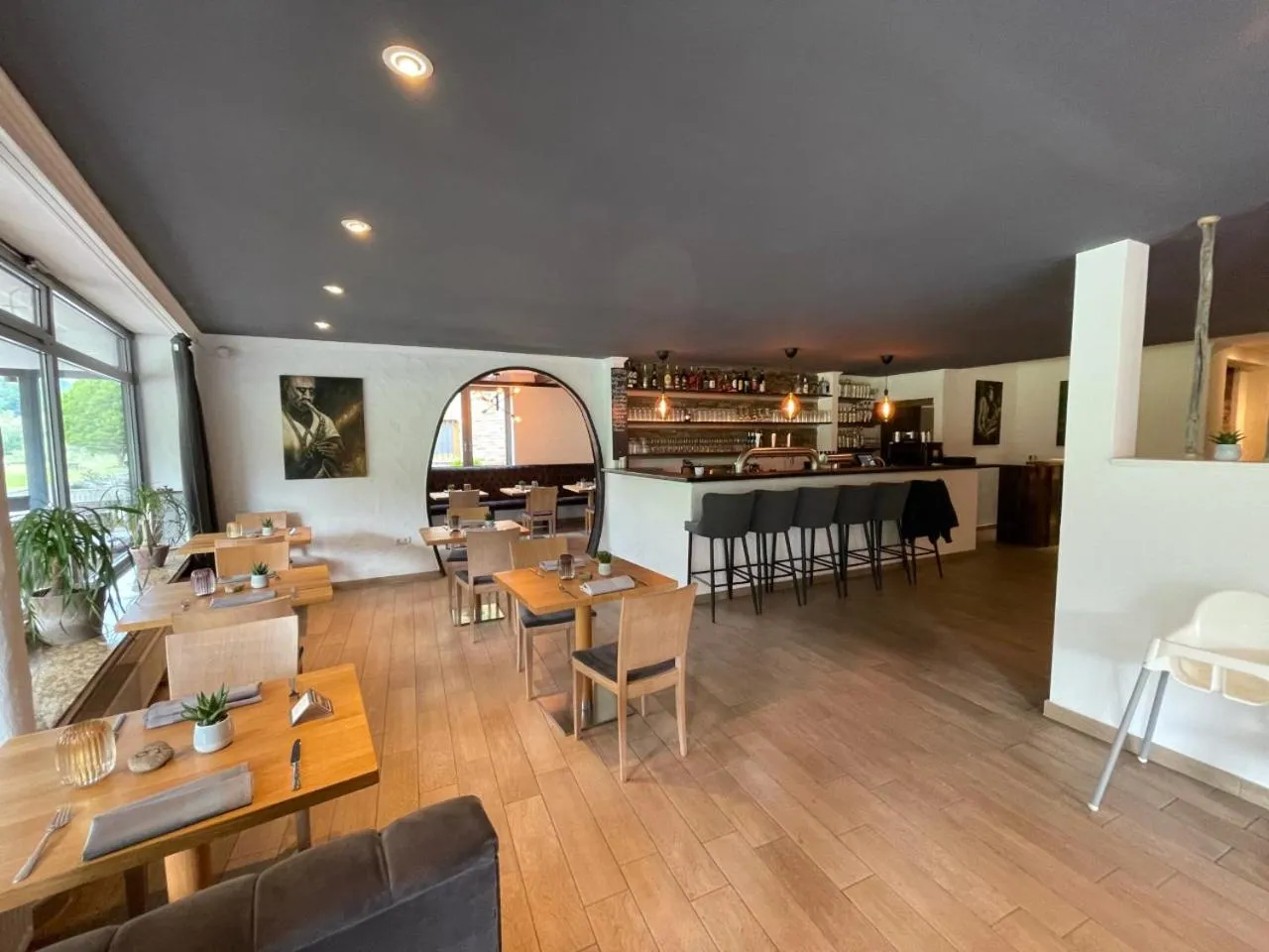 Restaurant/places to eat in Hotel-Fritz