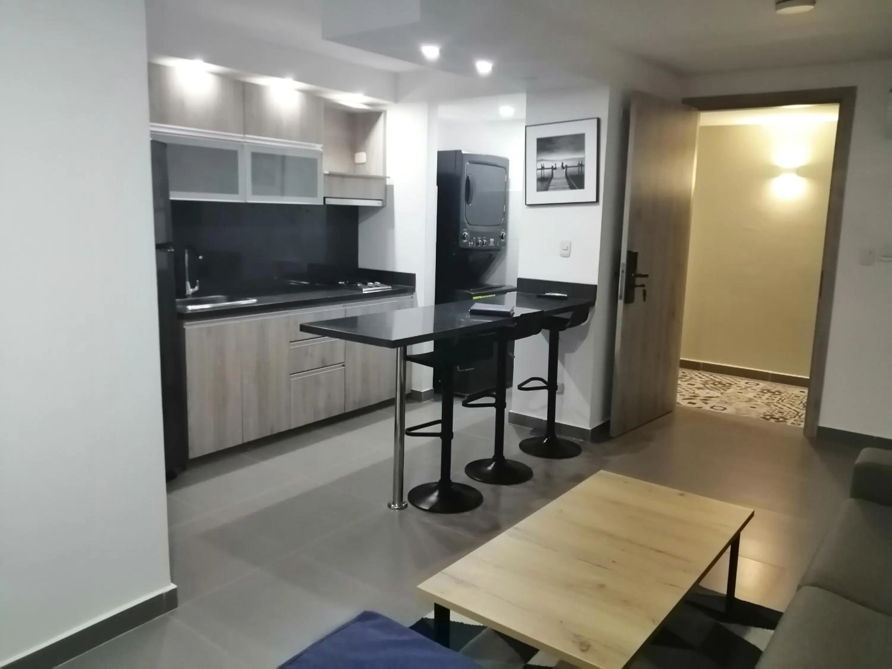 Kitchen or kitchenette in Berilo Deluxe Apartahotel