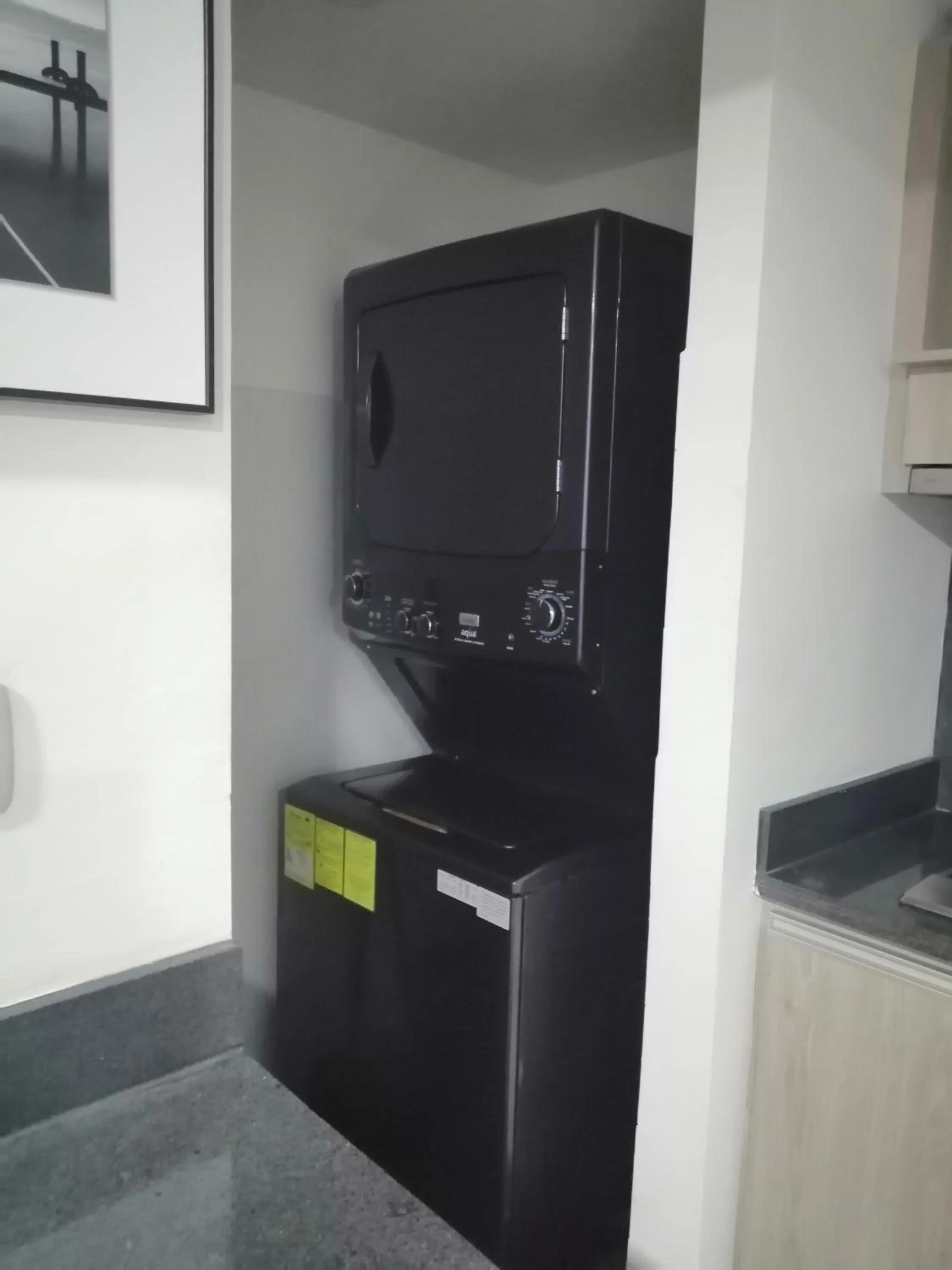 Kitchen or kitchenette in Berilo Deluxe Apartahotel