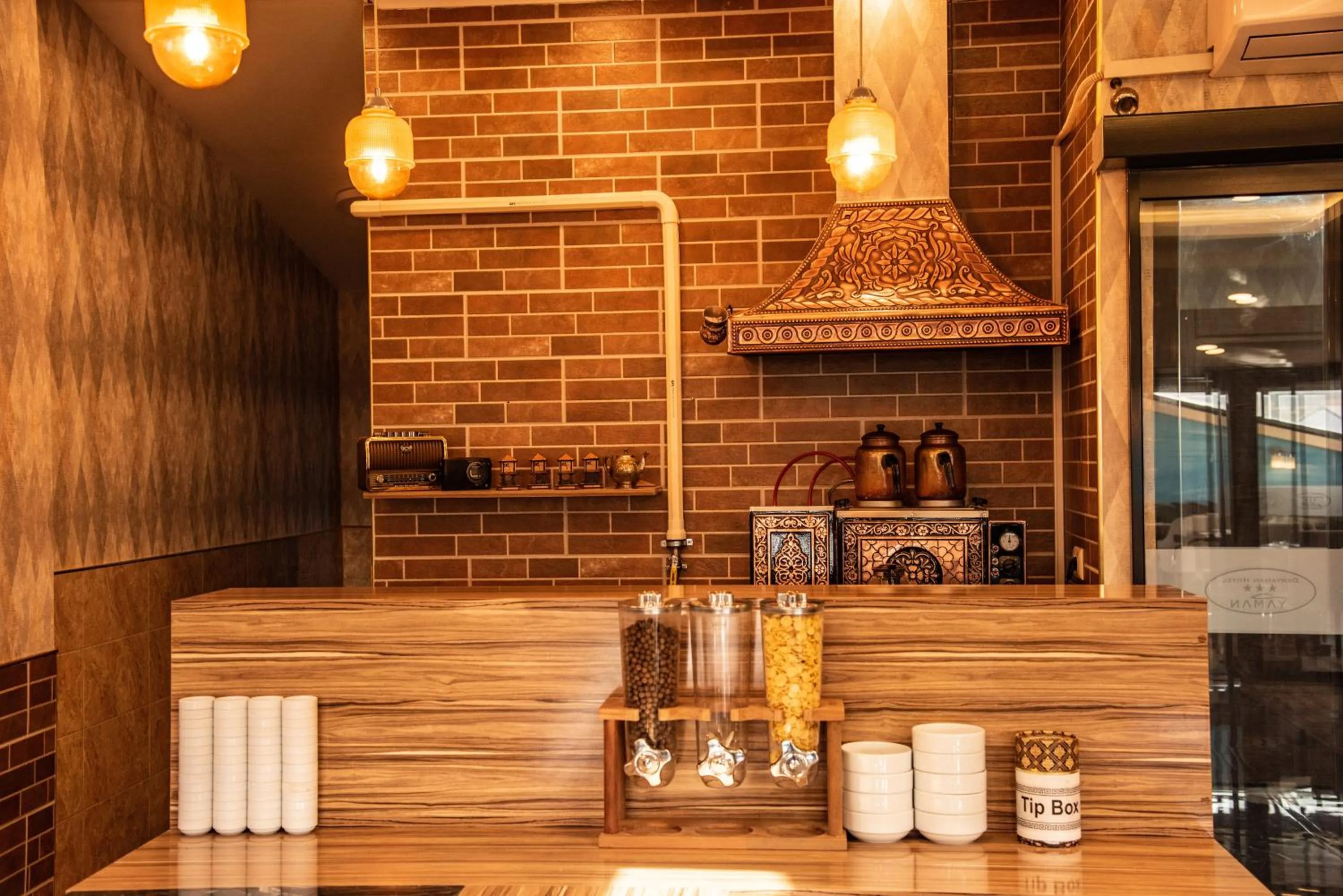 Restaurant/places to eat in Deryaman Hotel Trabzon