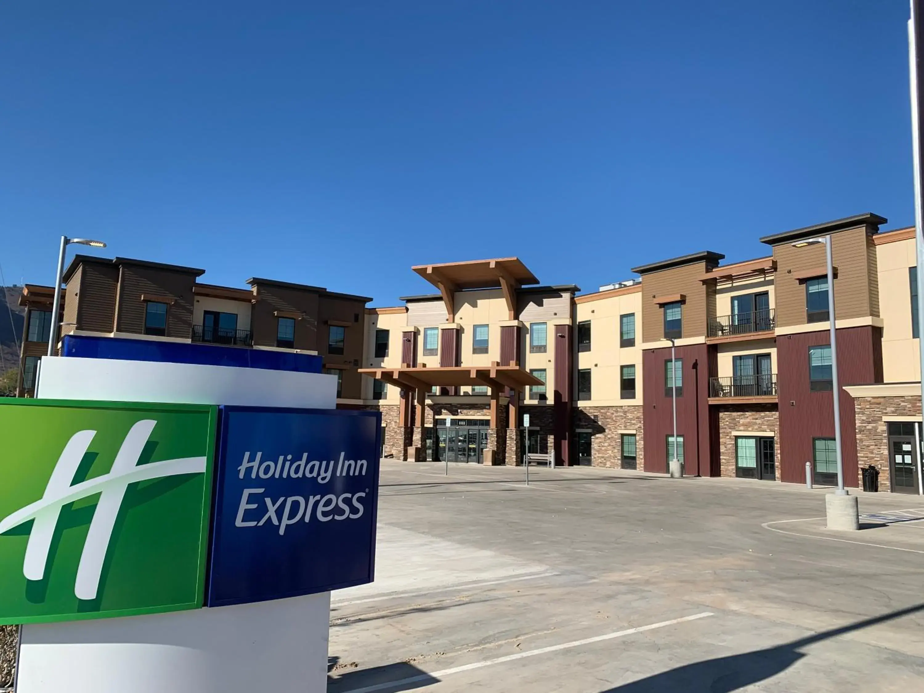 Property building in Holiday Inn Express Durango Downtown- Animas River Property building in Holiday Inn Express Durango Downtown- Animas River