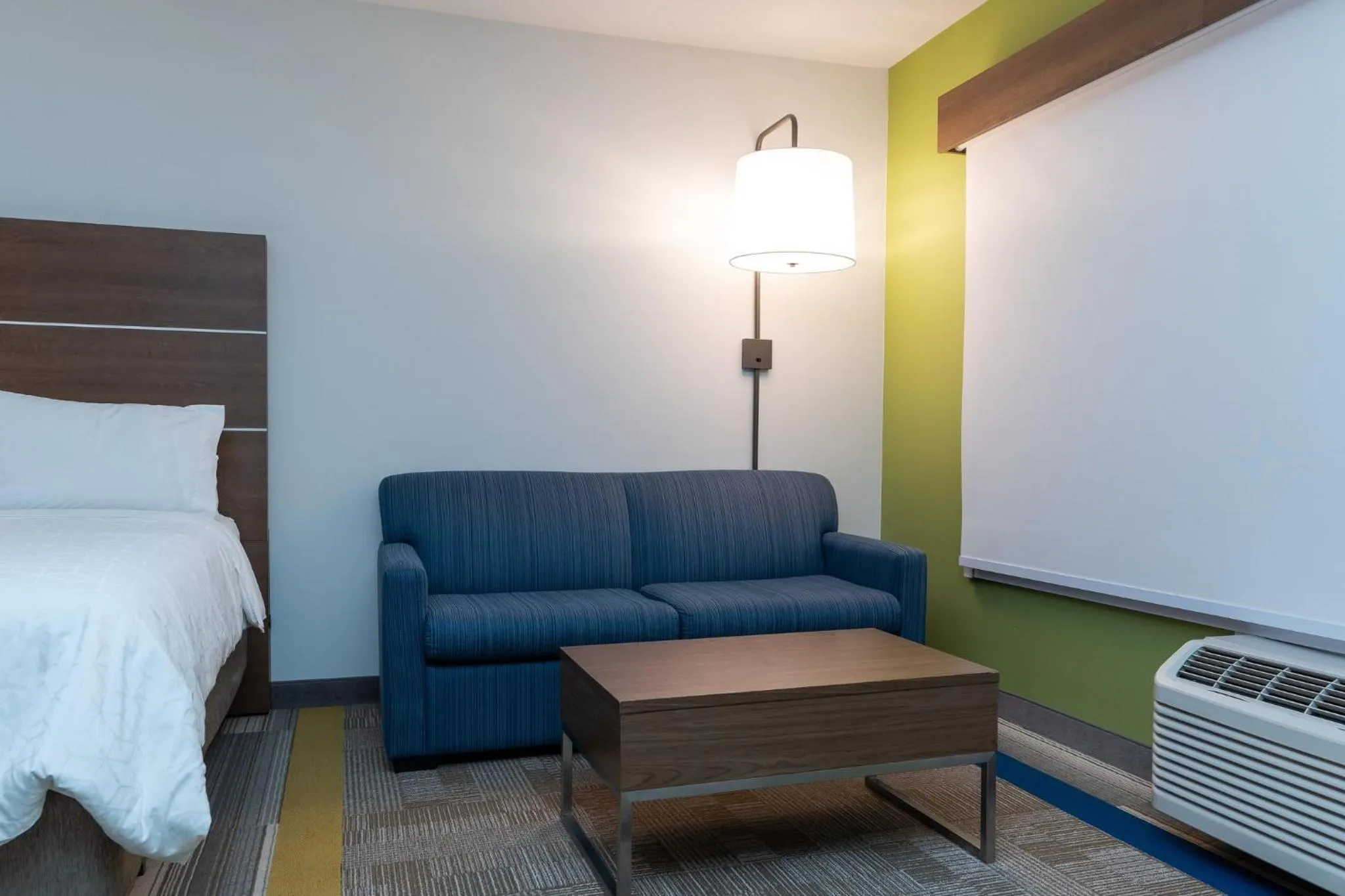 Photo of the whole room, Bed in Holiday Inn Express & Suites - Edmonton SW – Windermere by IHG