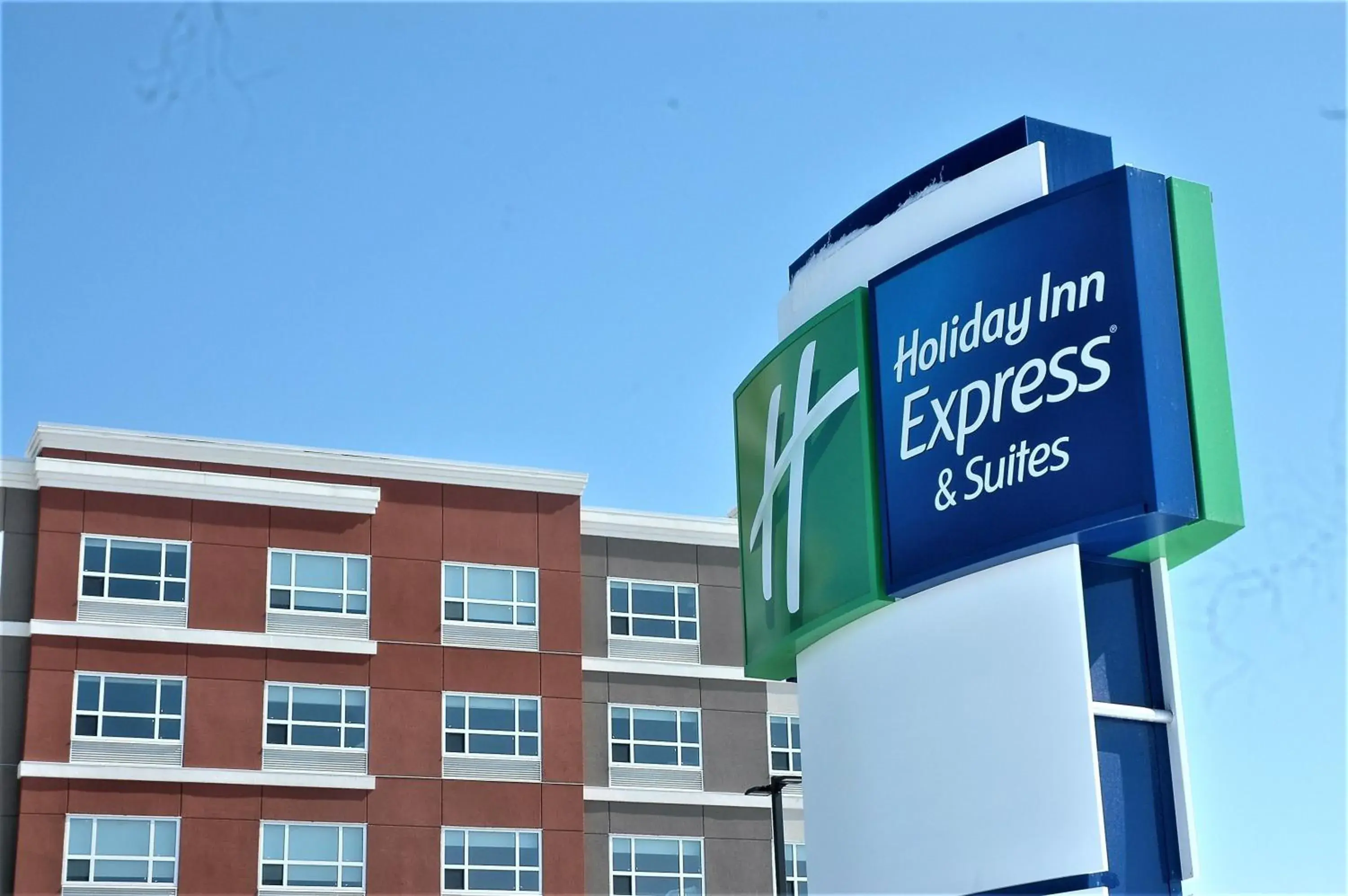 Property building in Holiday Inn Express & Suites - Edmonton SW – Windermere by IHG Property building in Holiday Inn Express & Suites - Edmonton SW – Windermere by IHG