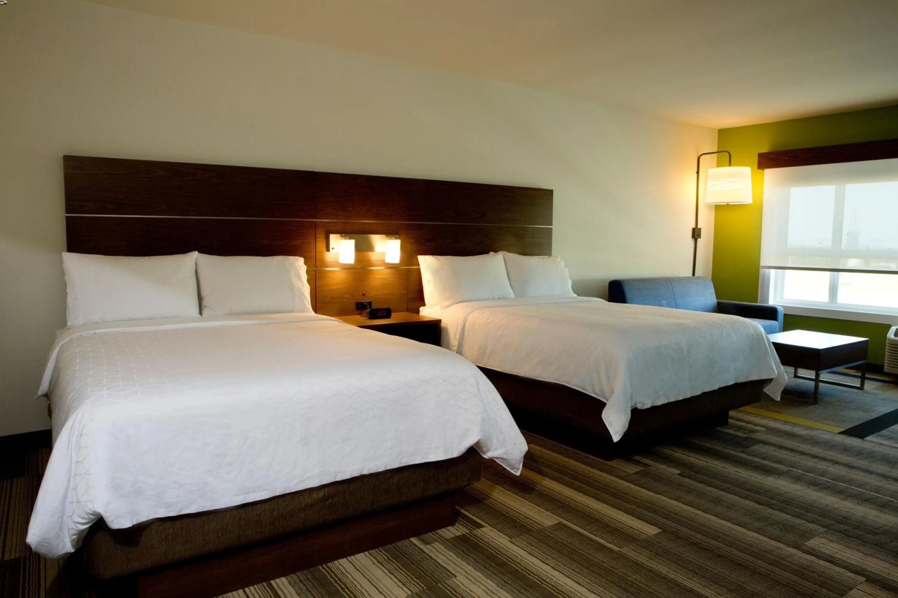 Photo of the whole room, Bed in Holiday Inn Express & Suites - Edmonton SW – Windermere by IHG