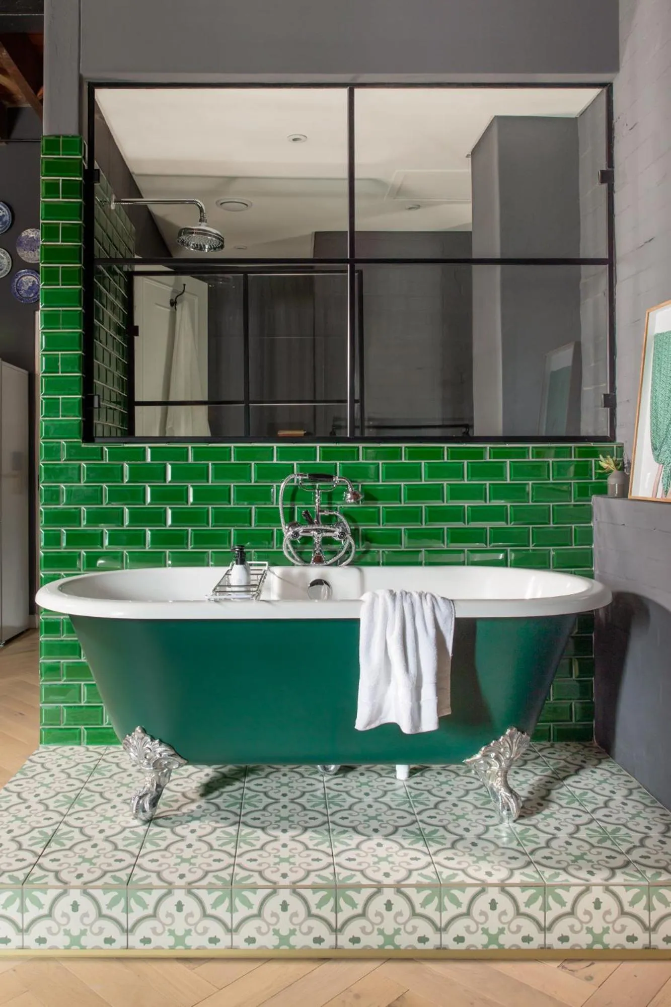 Bath in Old Foundry Hotel by Ideas Cartel