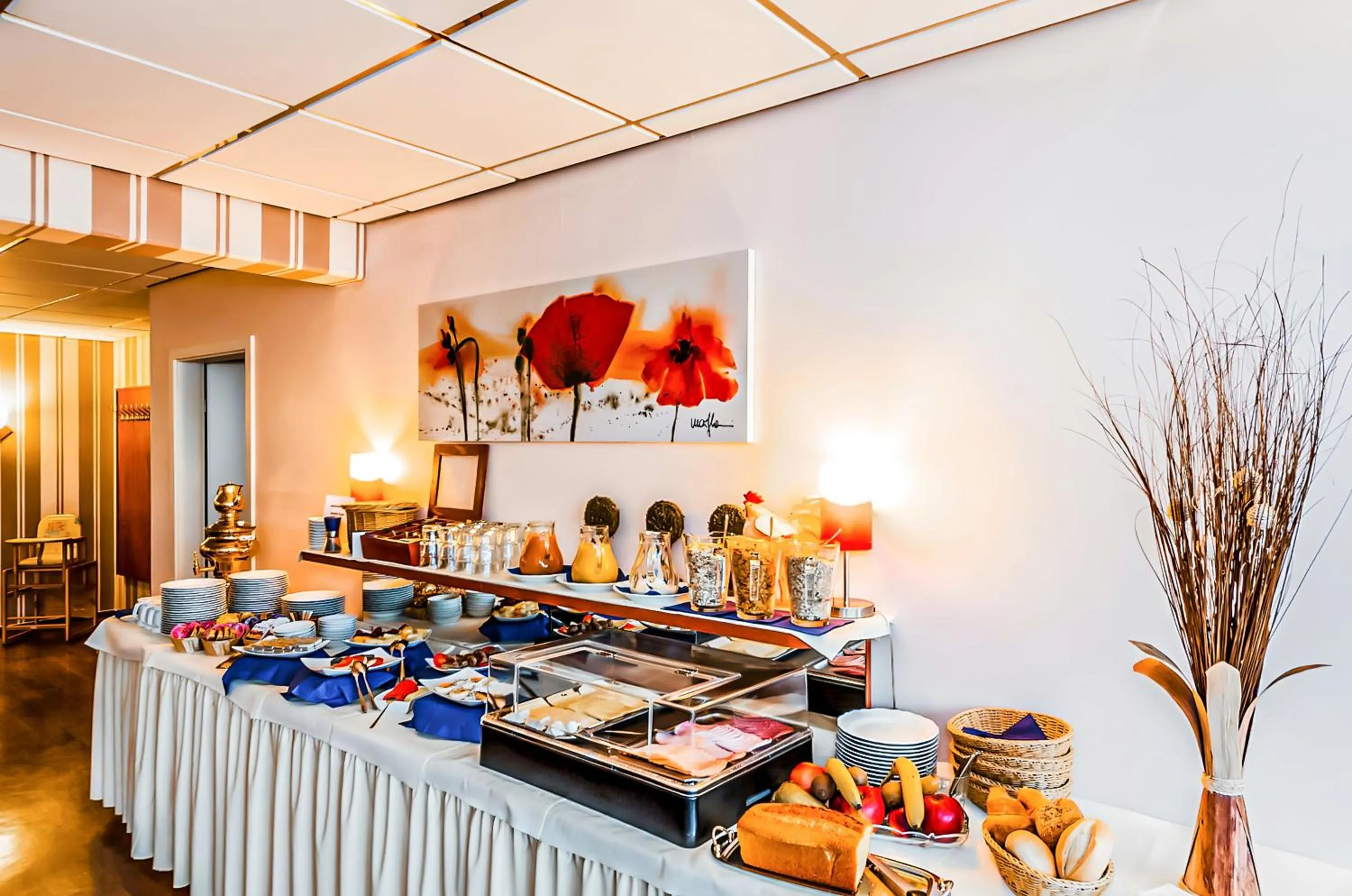 Buffet breakfast in Hotel Münkel