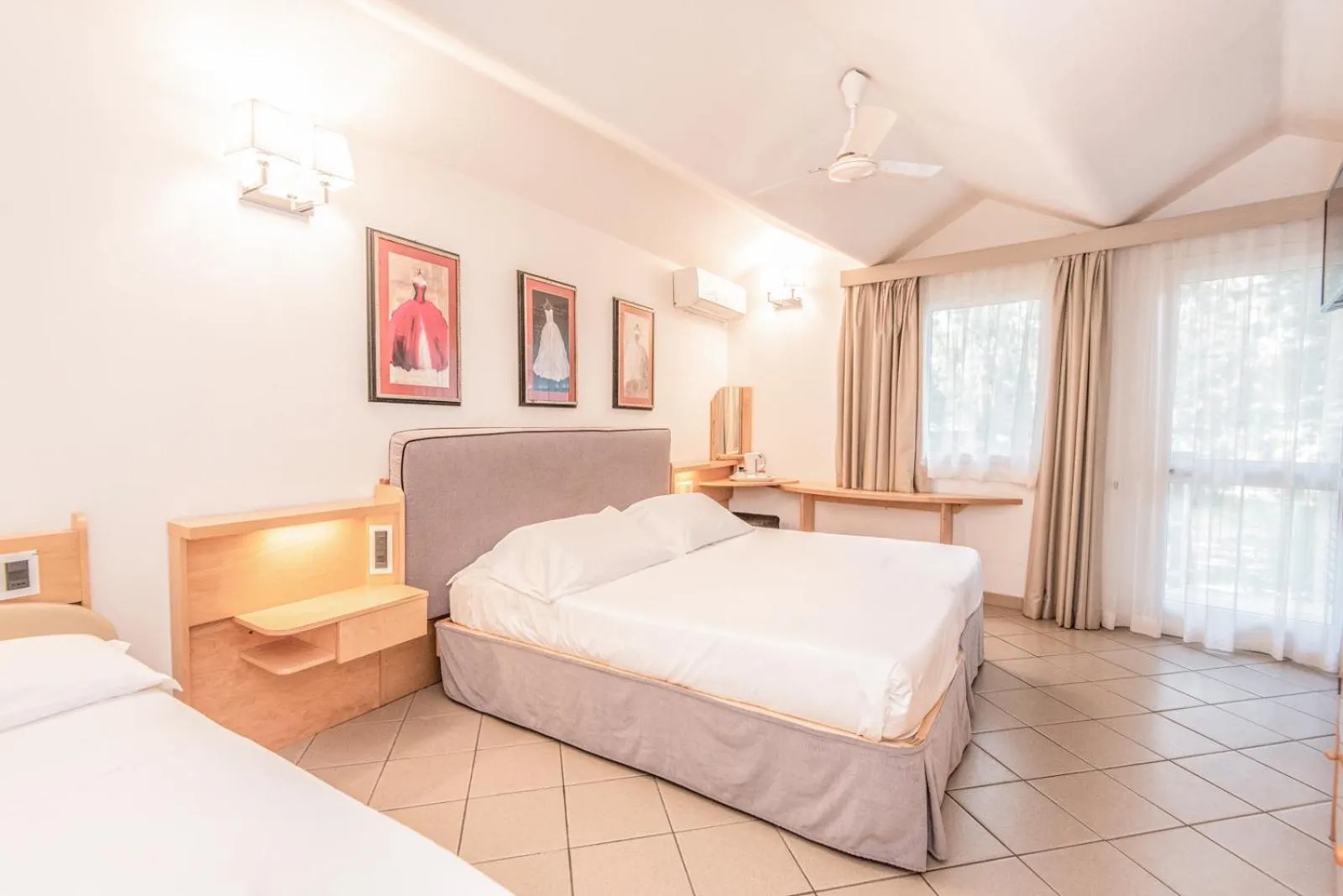 Bed in Hotel Riva degli Etruschi