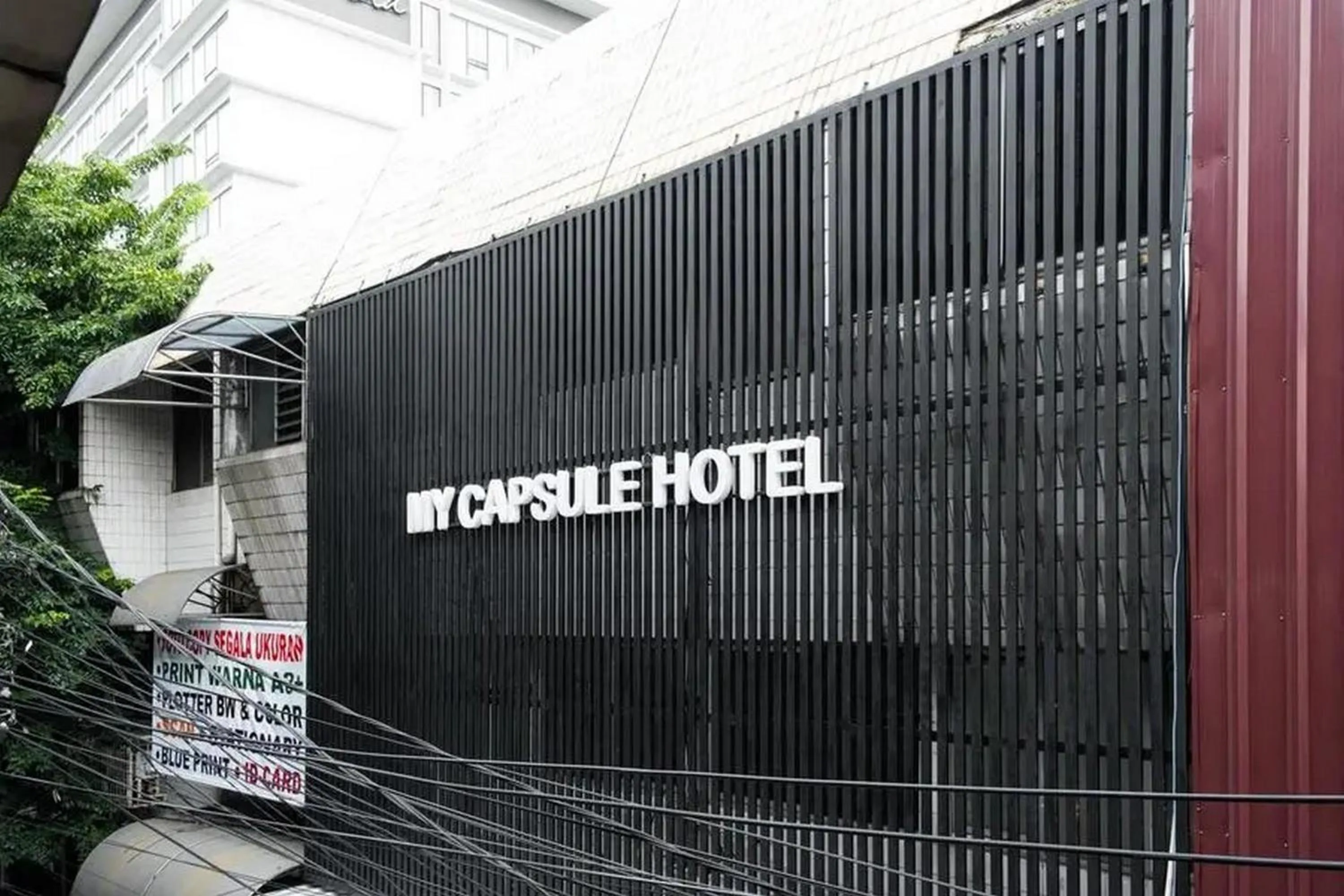 Property building in RedDoorz Hostel near Taman Puring