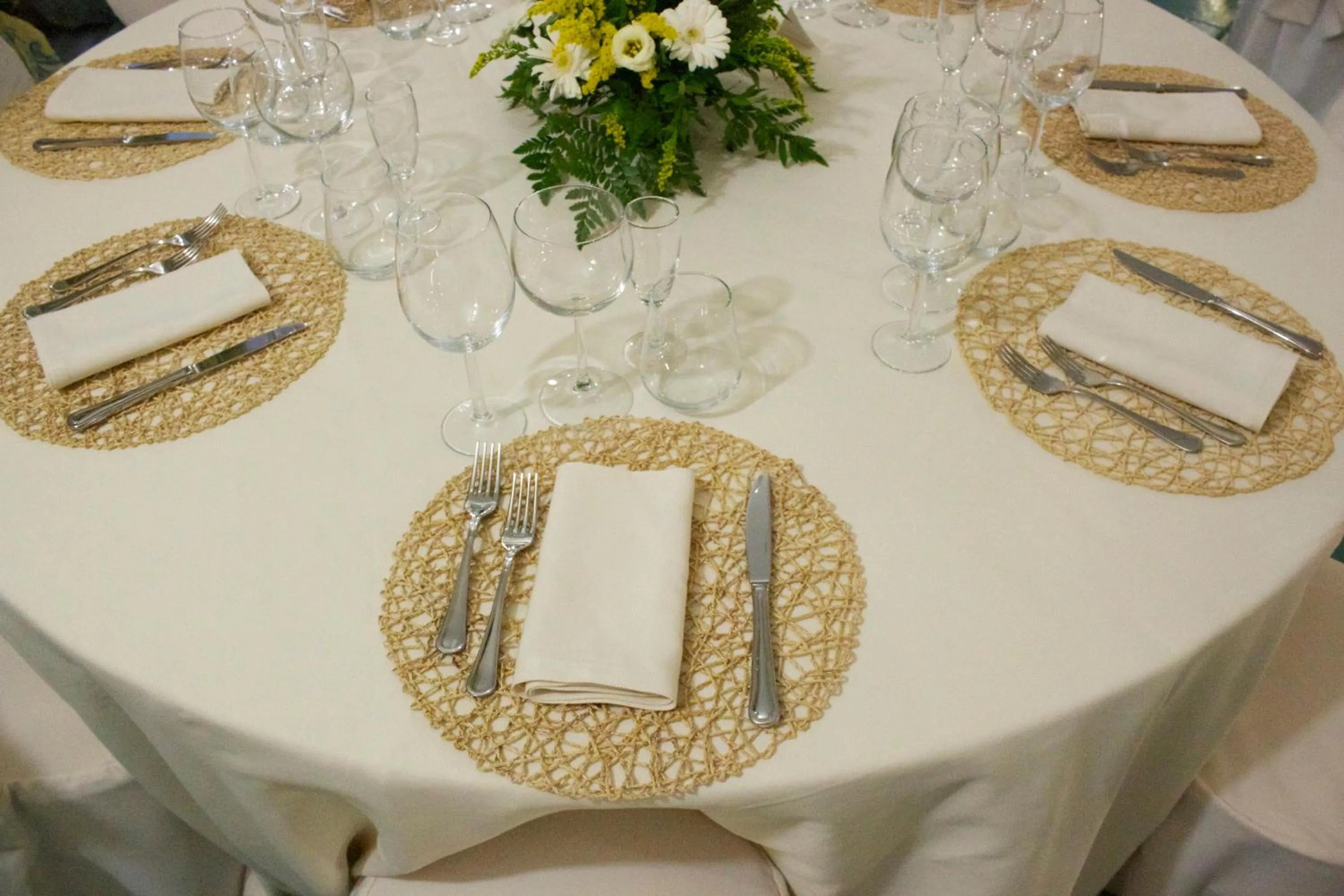 Restaurant/places to eat in Hotel Antico Residence Roma