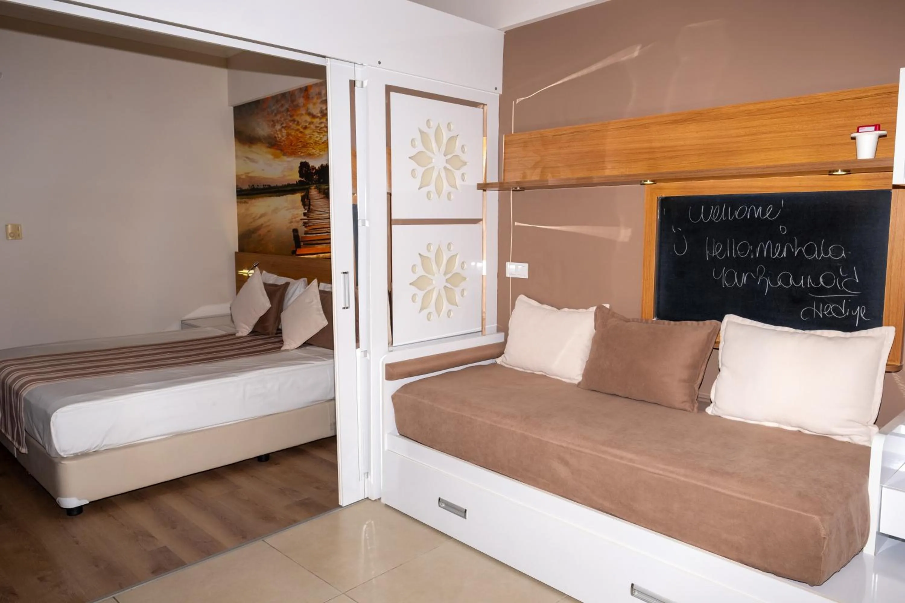 Photo of the whole room, Bed in Holiday Village Türkiye