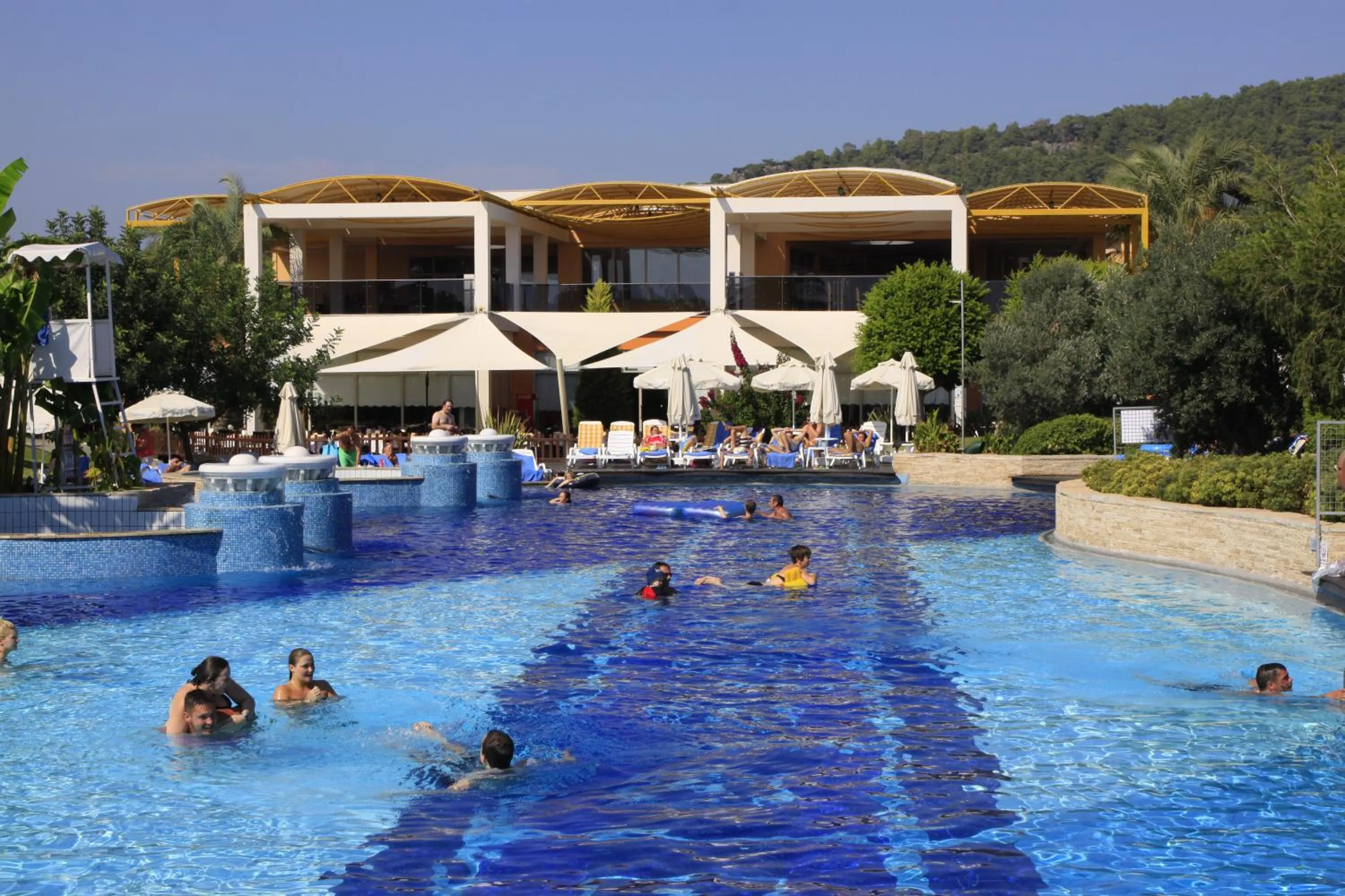 Swimming pool in Holiday Village Türkiye