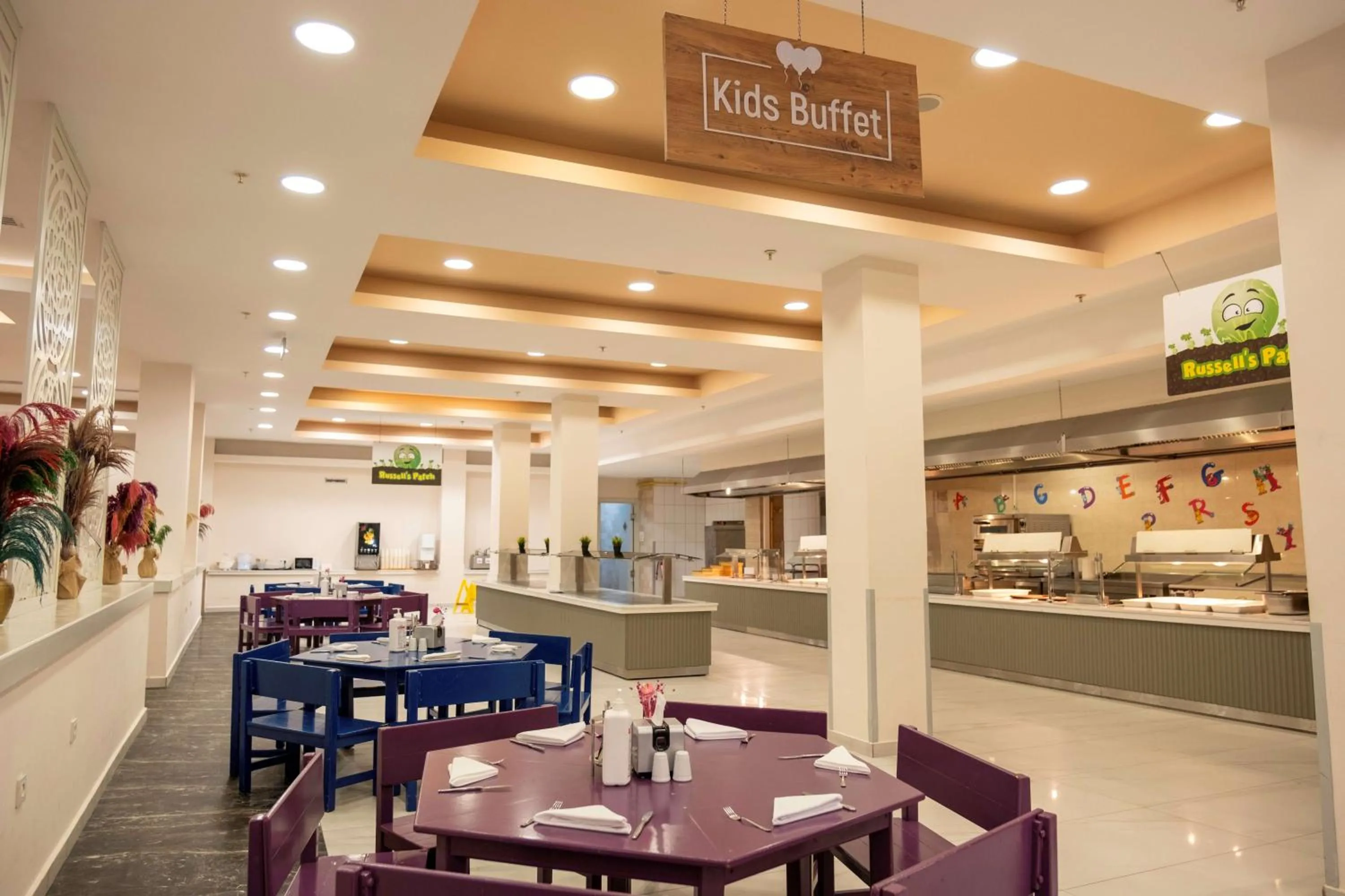 Restaurant/places to eat in Holiday Village Türkiye