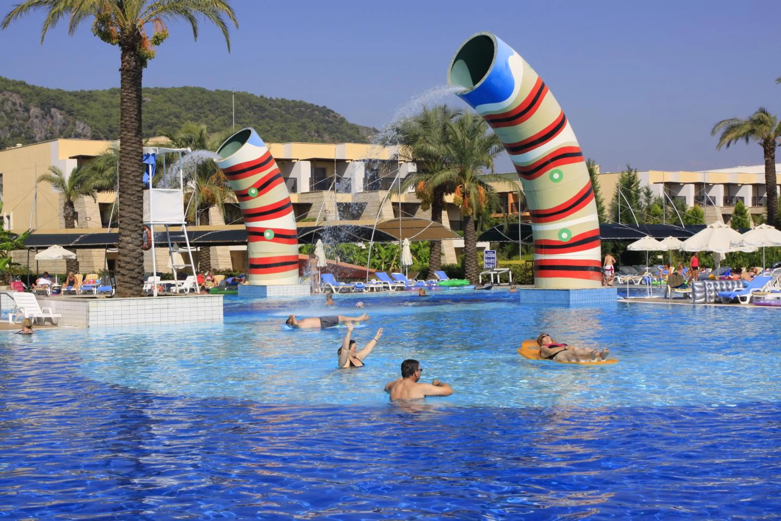 Swimming pool in Holiday Village Türkiye