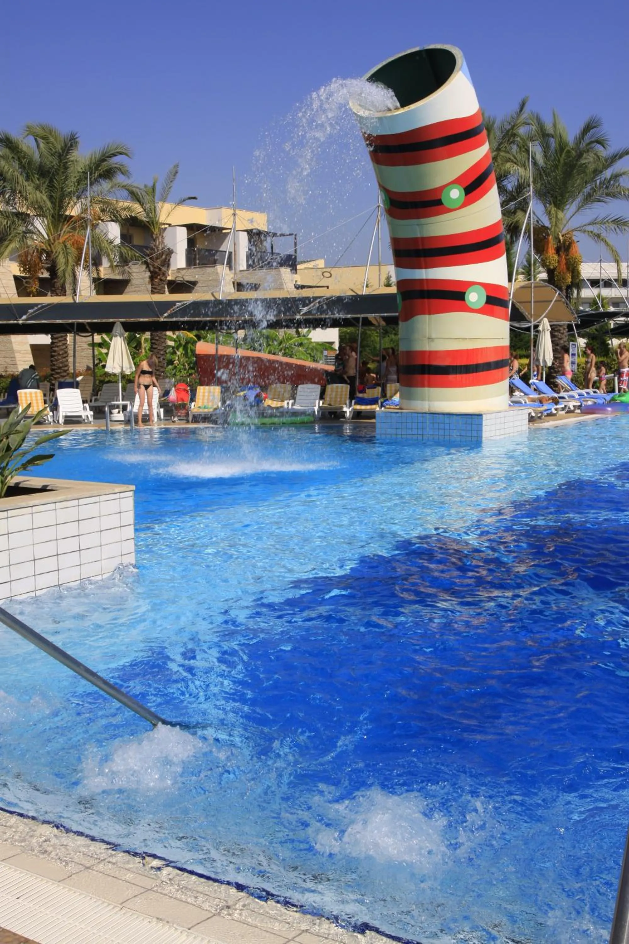 Swimming pool in Holiday Village Türkiye