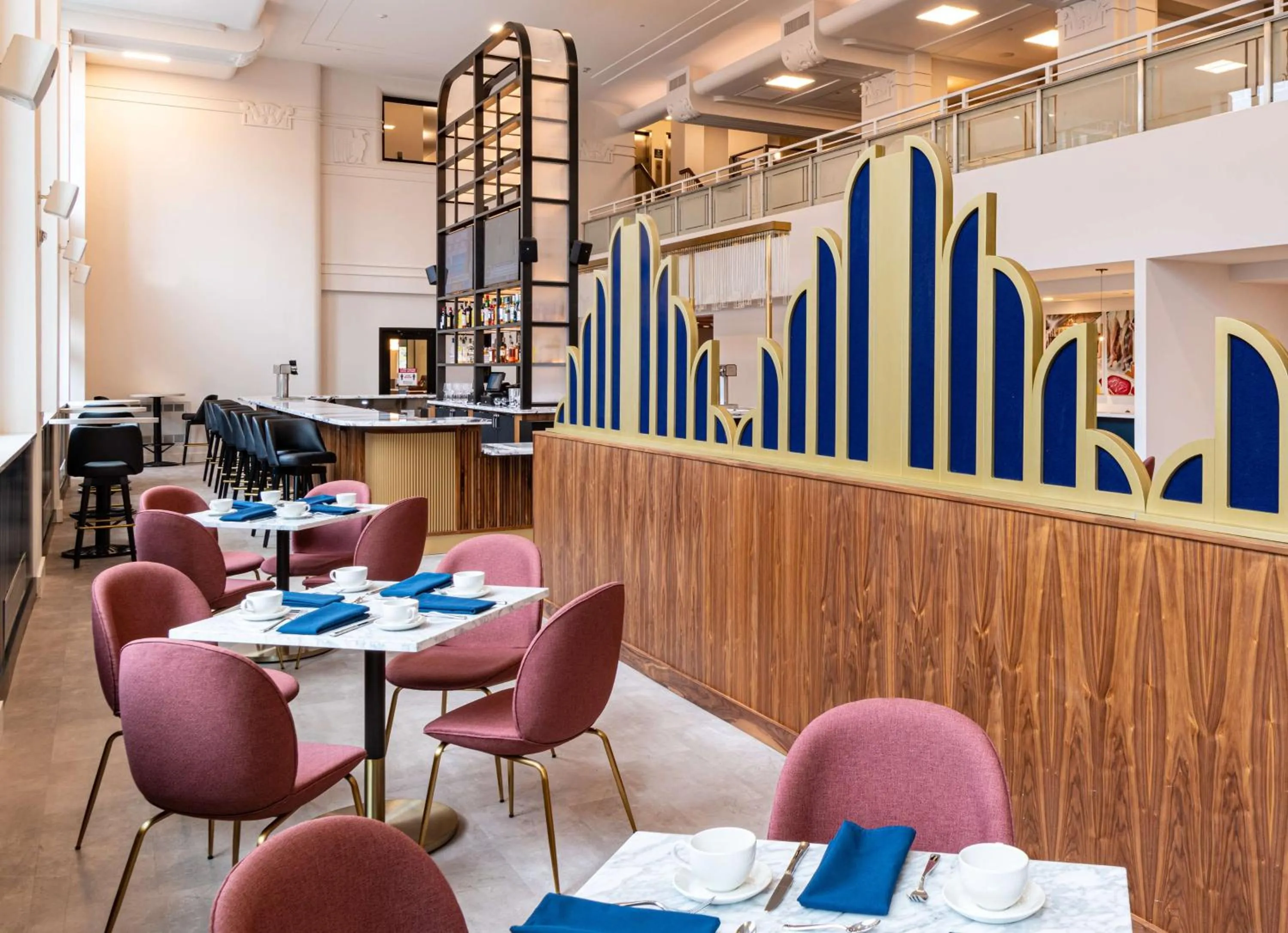 Restaurant/places to eat in Hilton Garden Inn Flint Downtown