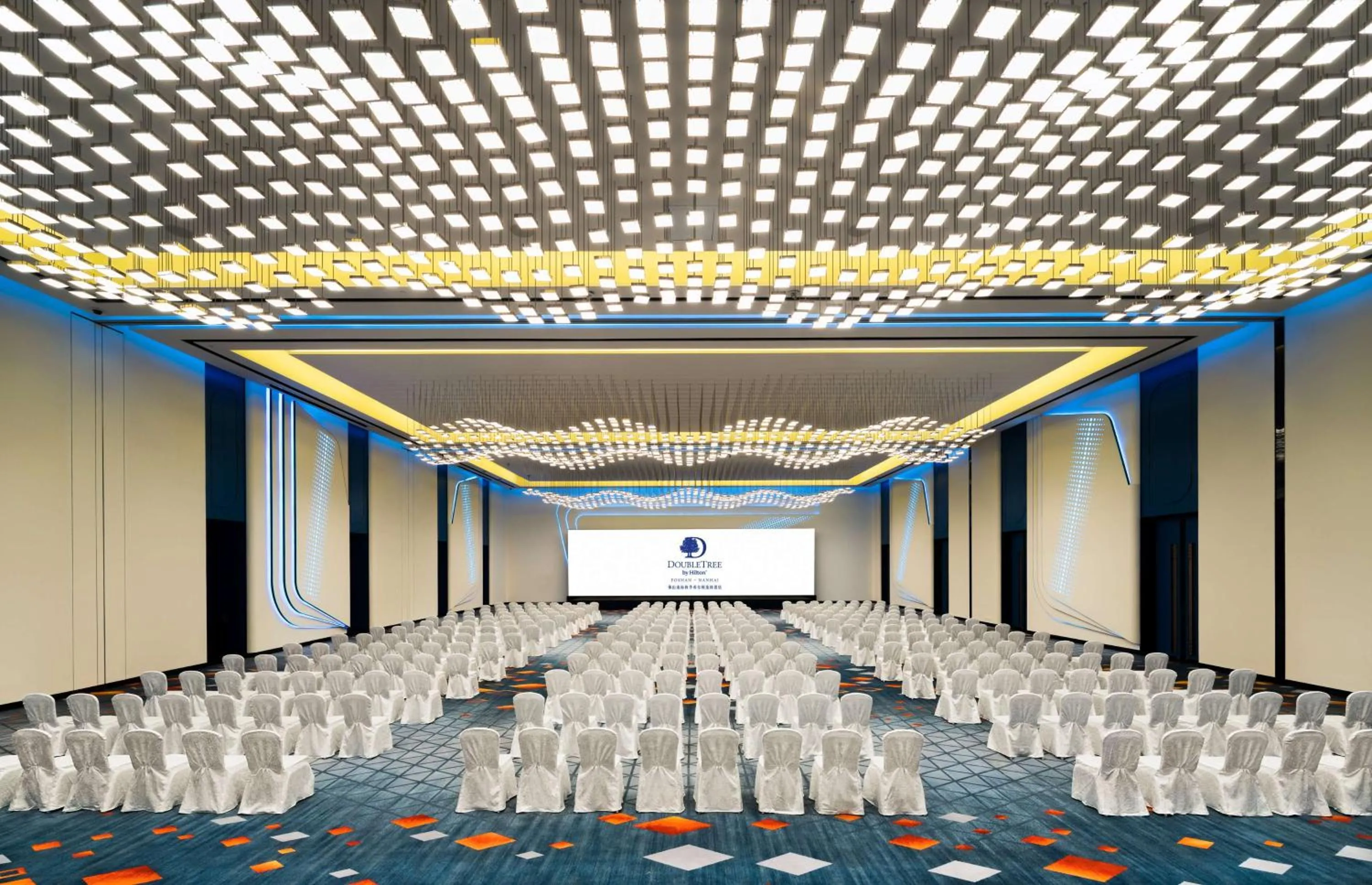 Meeting/conference room in Doubletree by Hilton Foshan Nanhai- Close to Guangzhou Jiaokou Metro