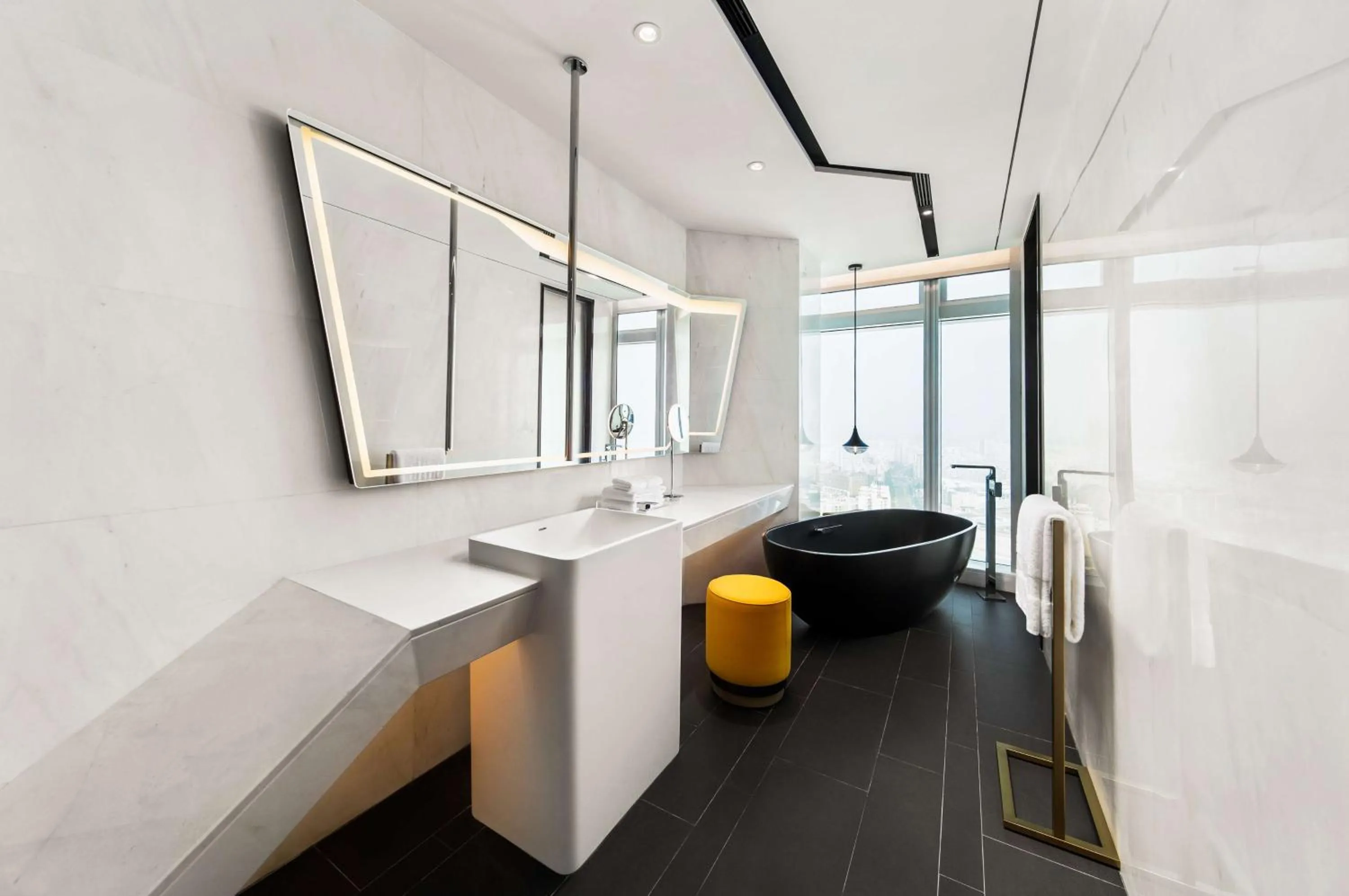 Bathroom in Doubletree by Hilton Foshan Nanhai- Close to Guangzhou Jiaokou Metro