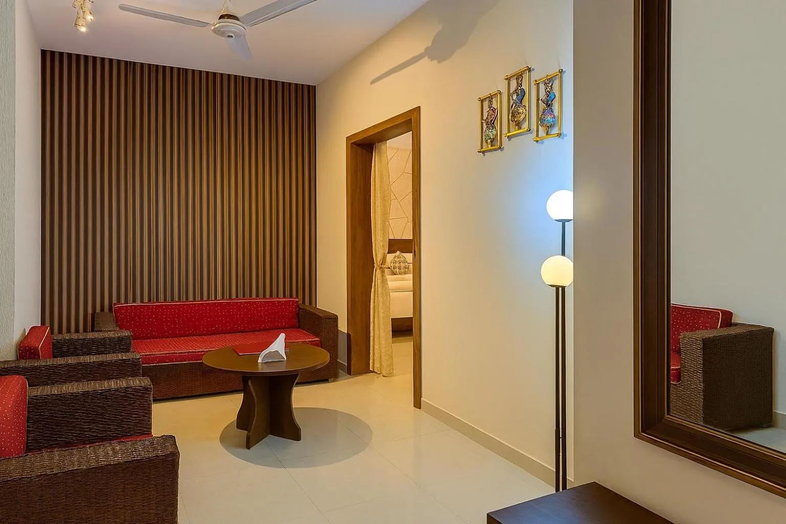 TV and multimedia in Hotel Zion Inn, Cantonment, Varanasi