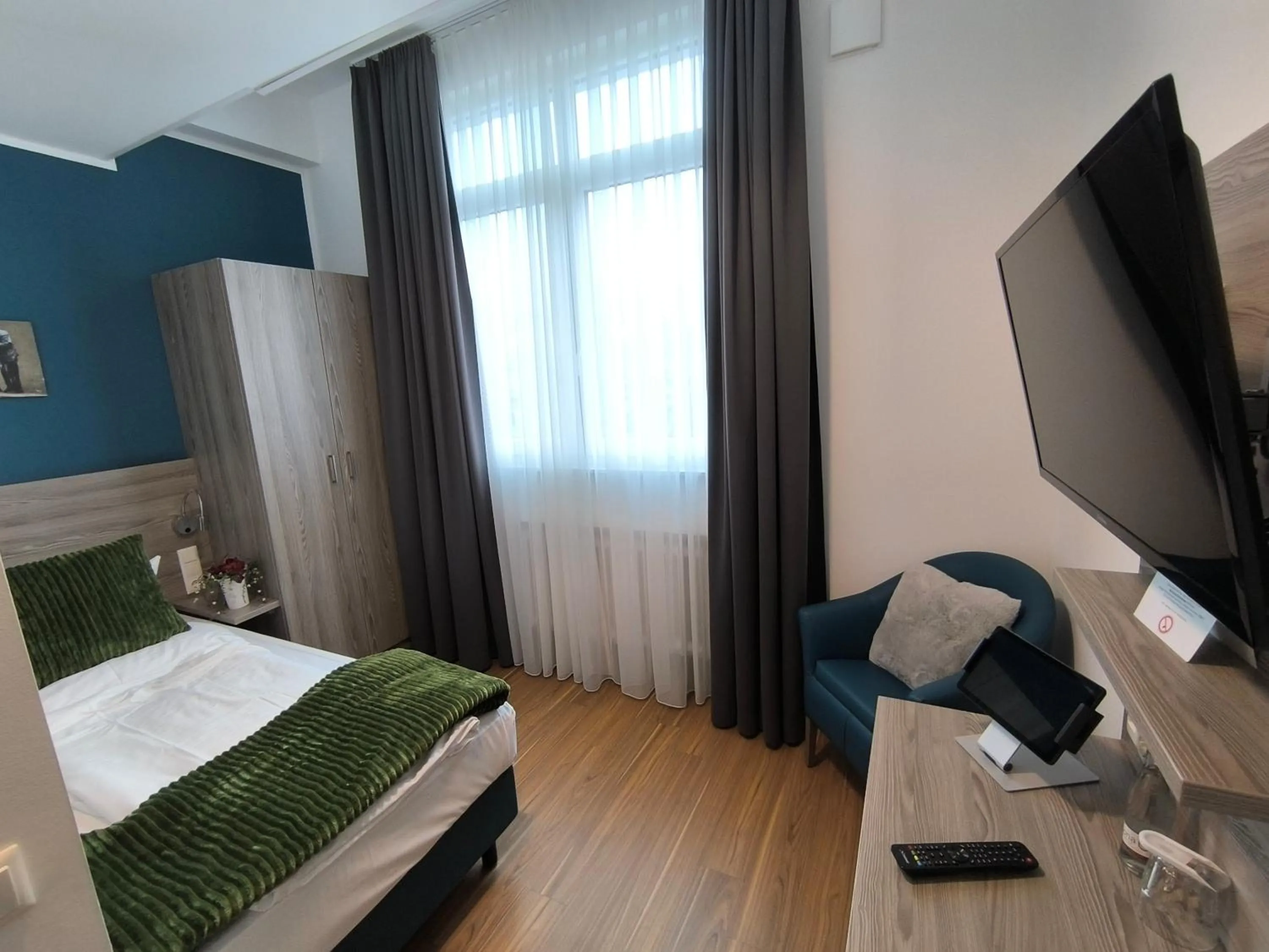 Bedroom, Bed in New Work Hotel Essen