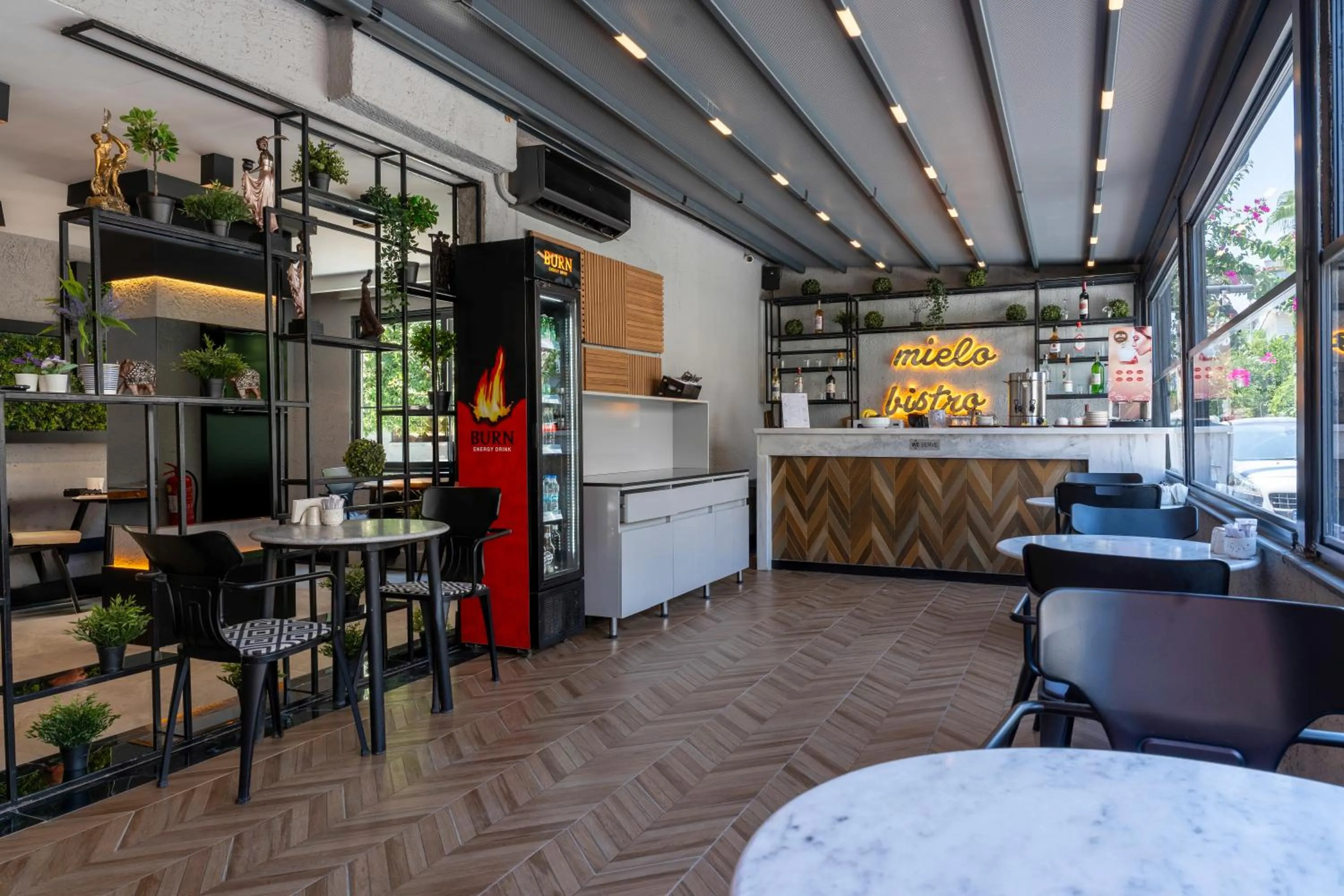 Buffet breakfast in Mielo Lara Hotel