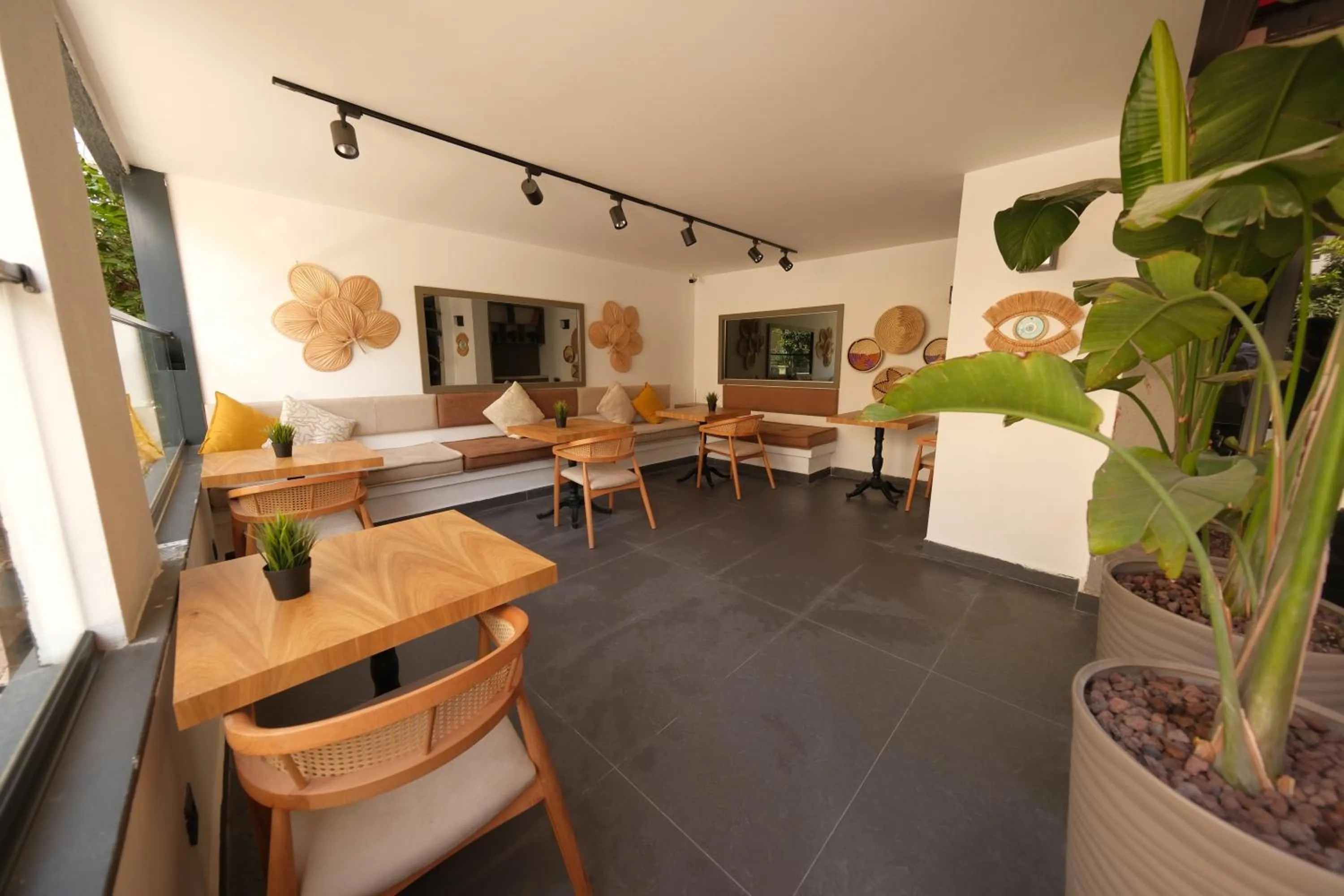 Coffee/tea facilities in Mielo Lara Hotel