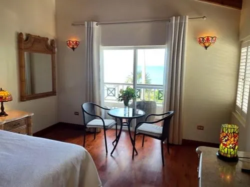 Bed in Sugar Mill Hotel