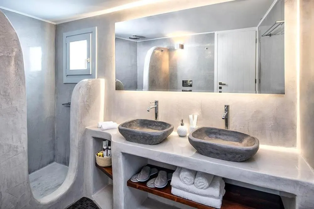 Bathroom in Siete Mares Luxury Suites