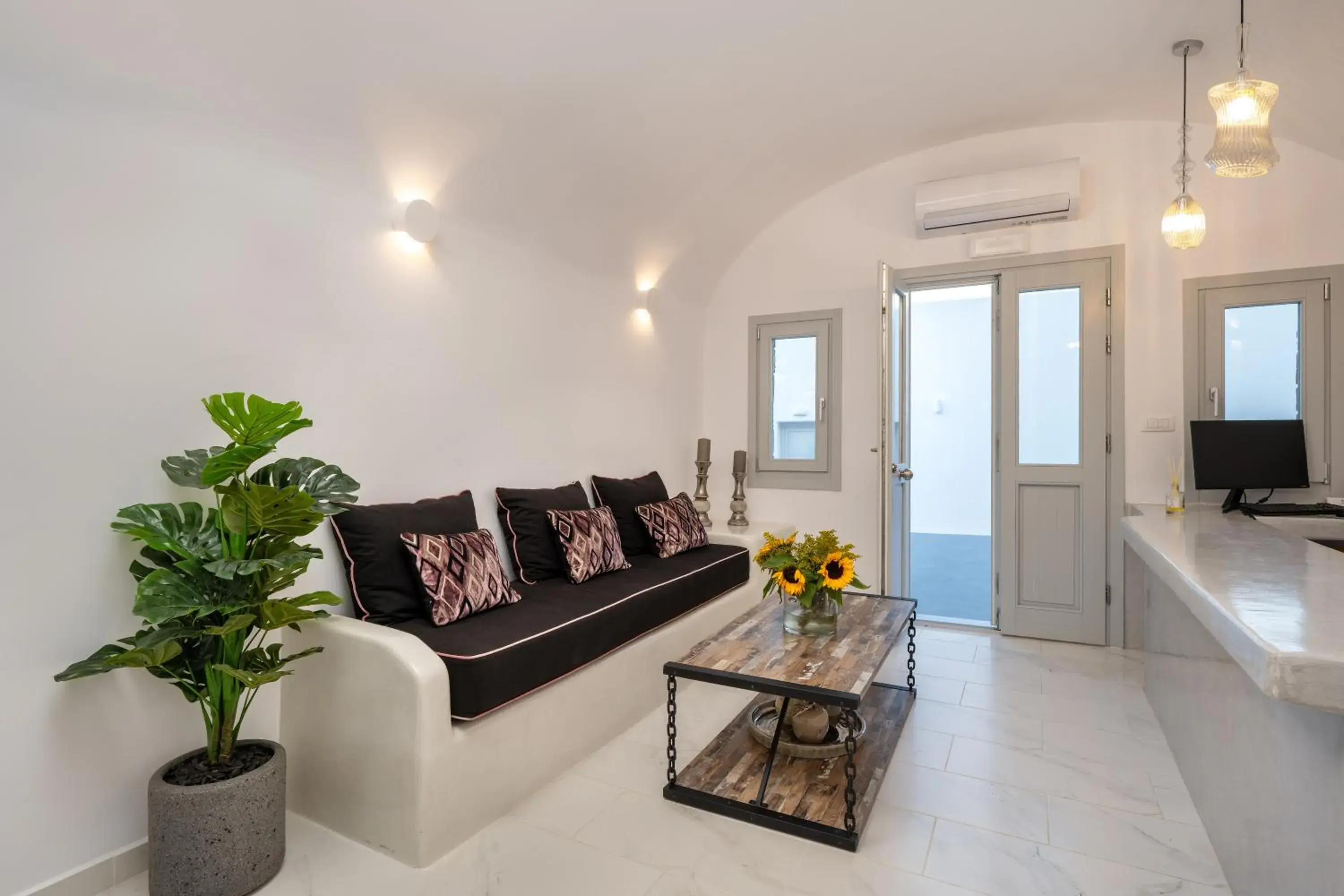 Lobby or reception in Siete Mares Luxury Suites Lobby or reception in Siete Mares Luxury Suites