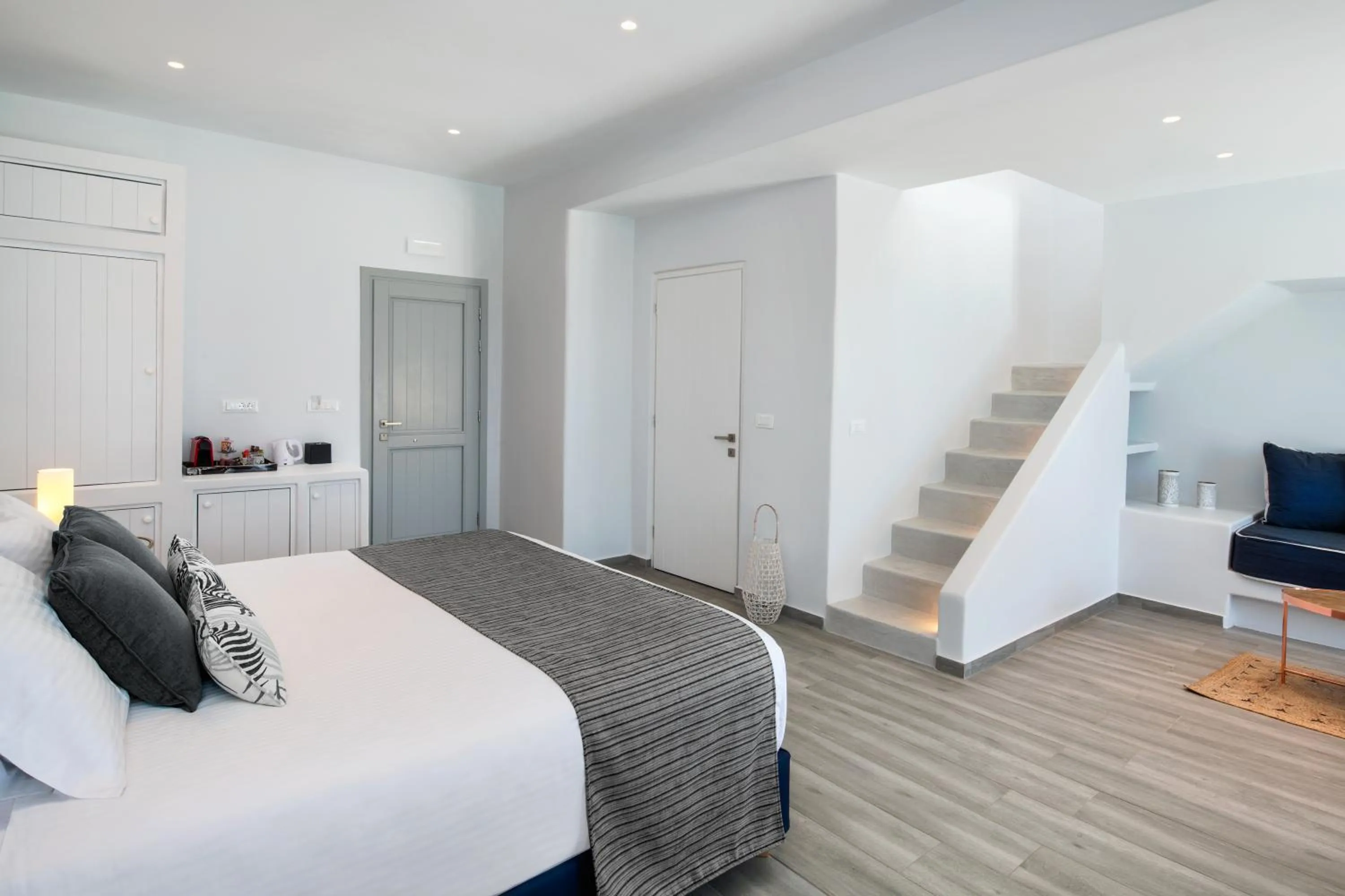 Bed in Siete Mares Luxury Suites