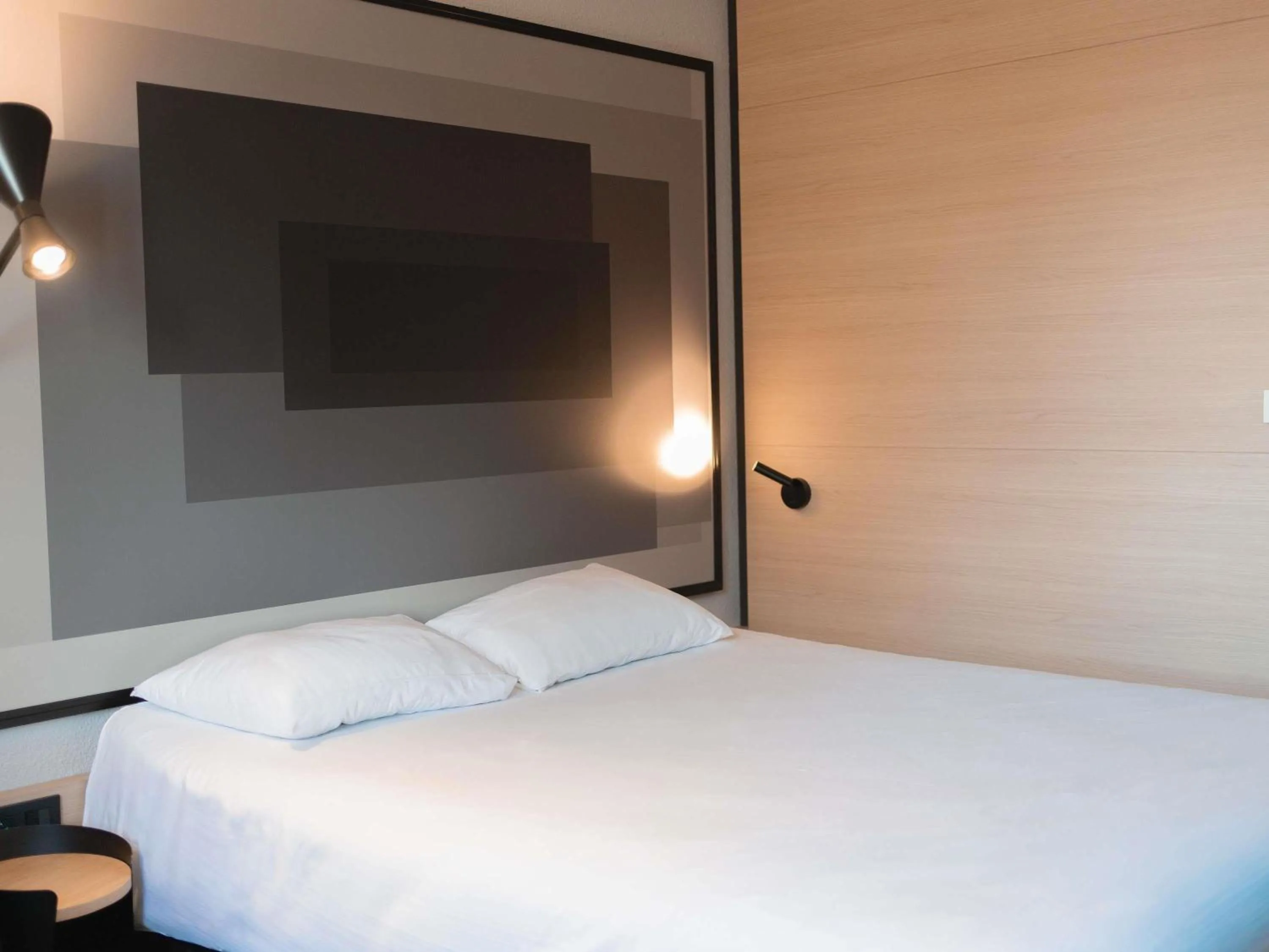 Bedroom, Bed in ibis Beziers Est Mediterranee A9/A75