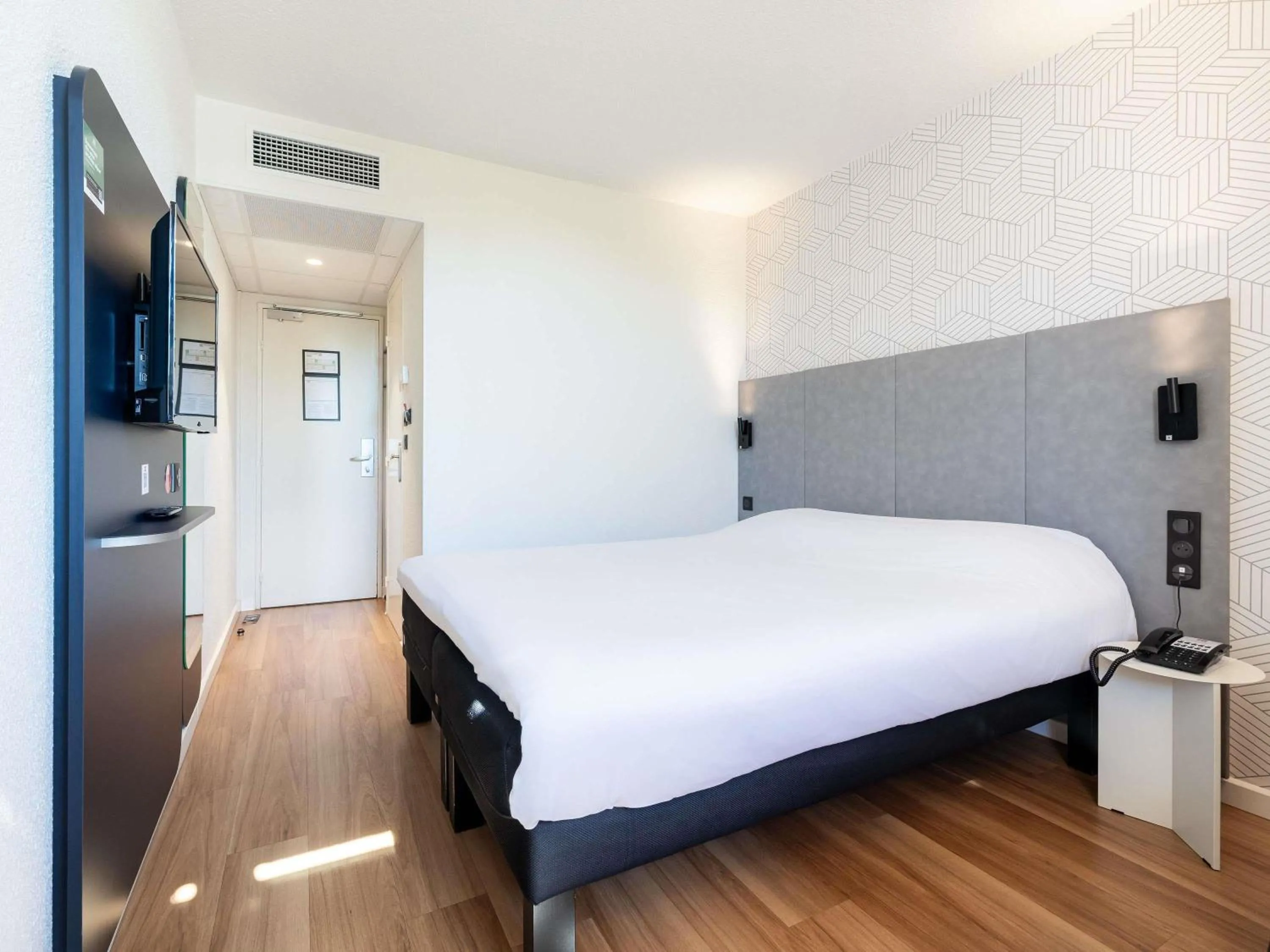 Bedroom, Bed in ibis Beziers Est Mediterranee A9/A75