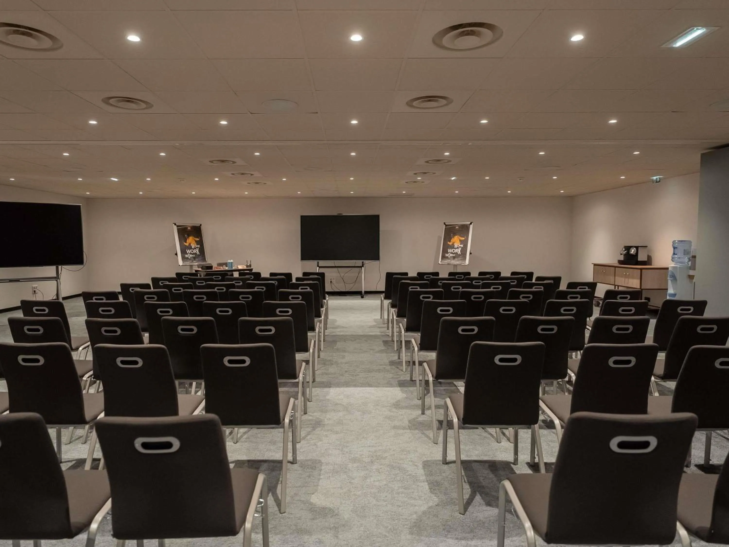 Meeting/conference room in ibis Beziers Est Mediterranee A9/A75