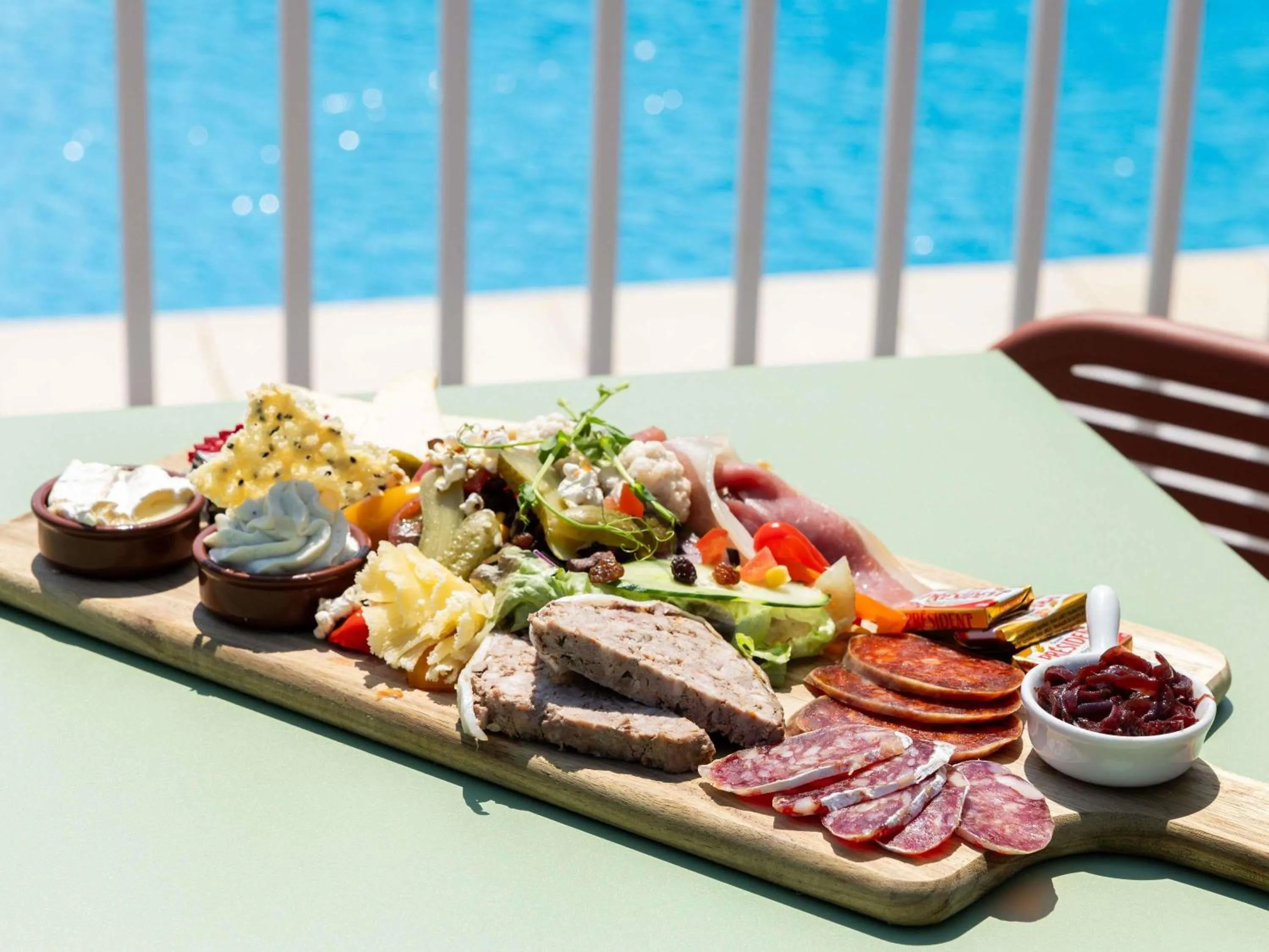 Restaurant/places to eat in ibis Beziers Est Mediterranee A9/A75