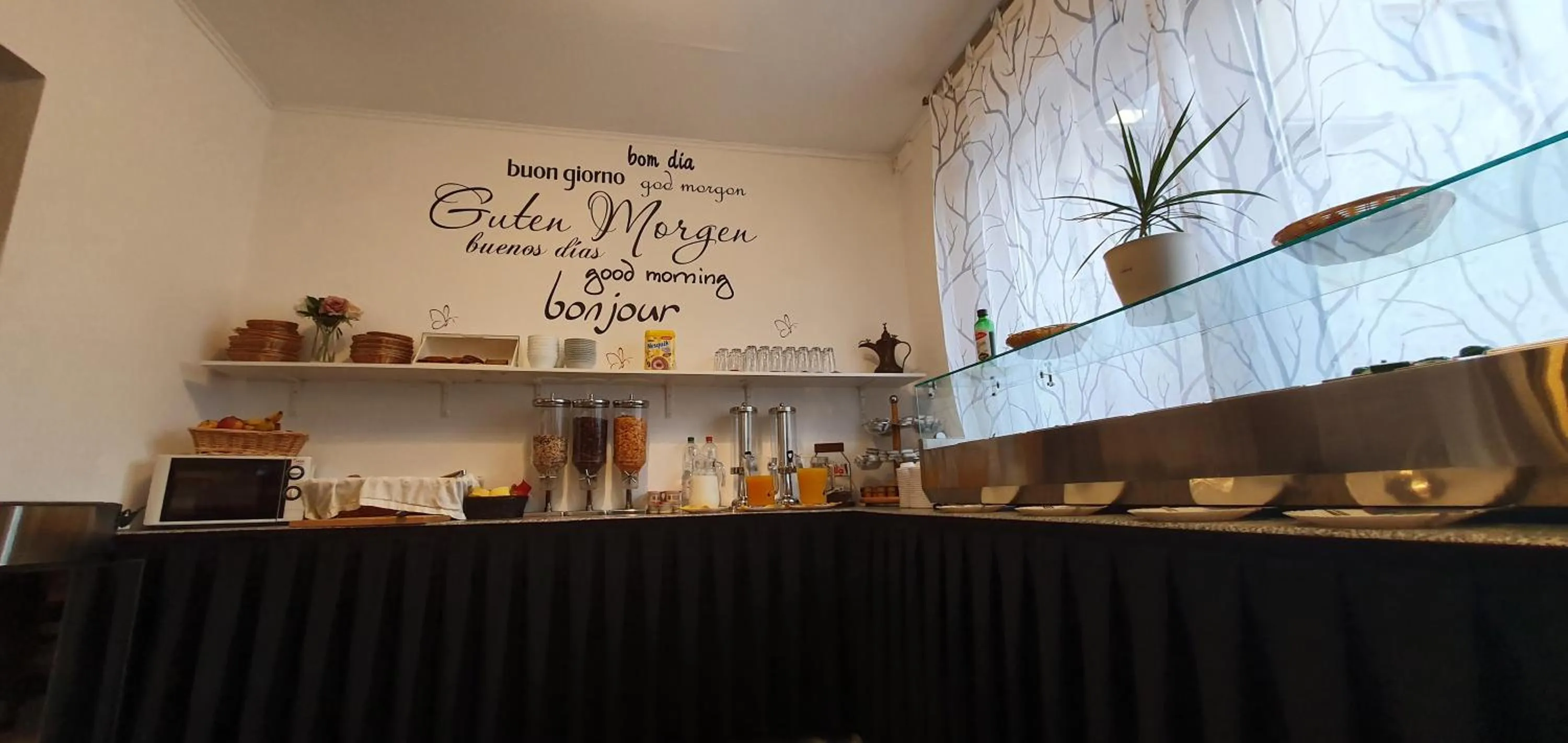 Breakfast in Hotel Zentrum