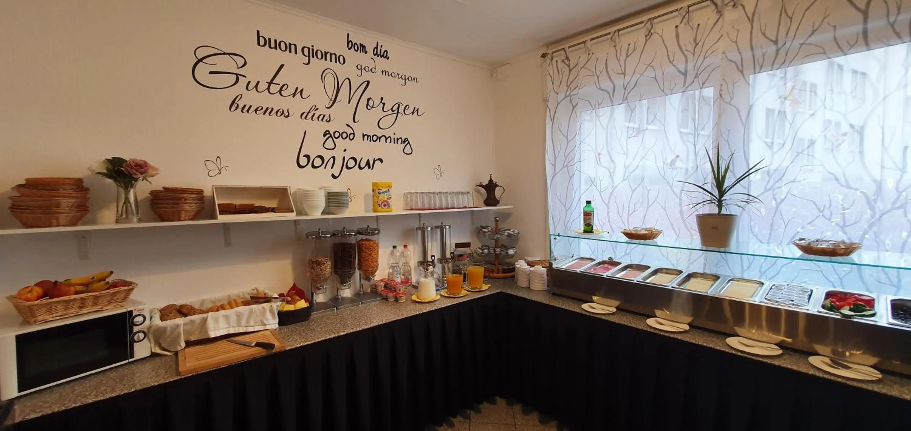 Breakfast in Hotel Zentrum