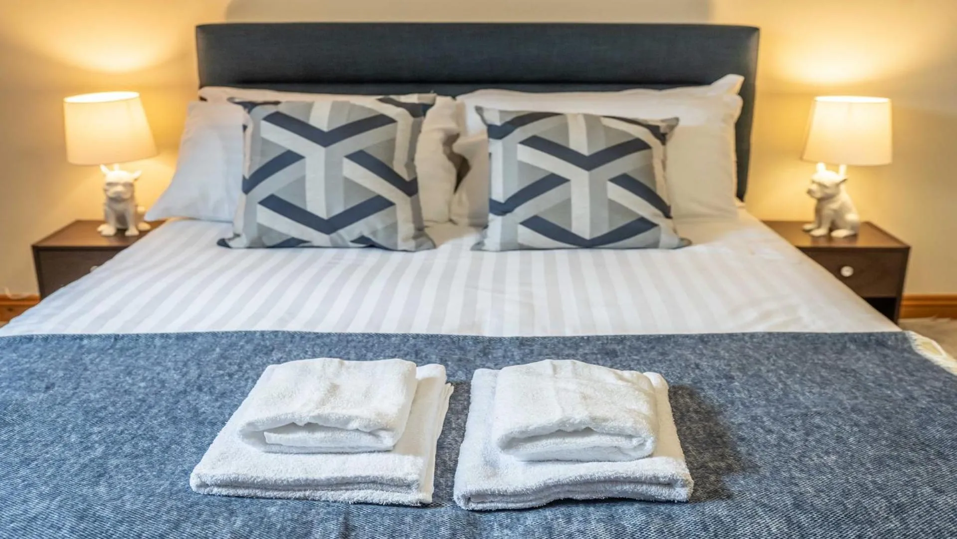 Bed in Queen Anne's Home