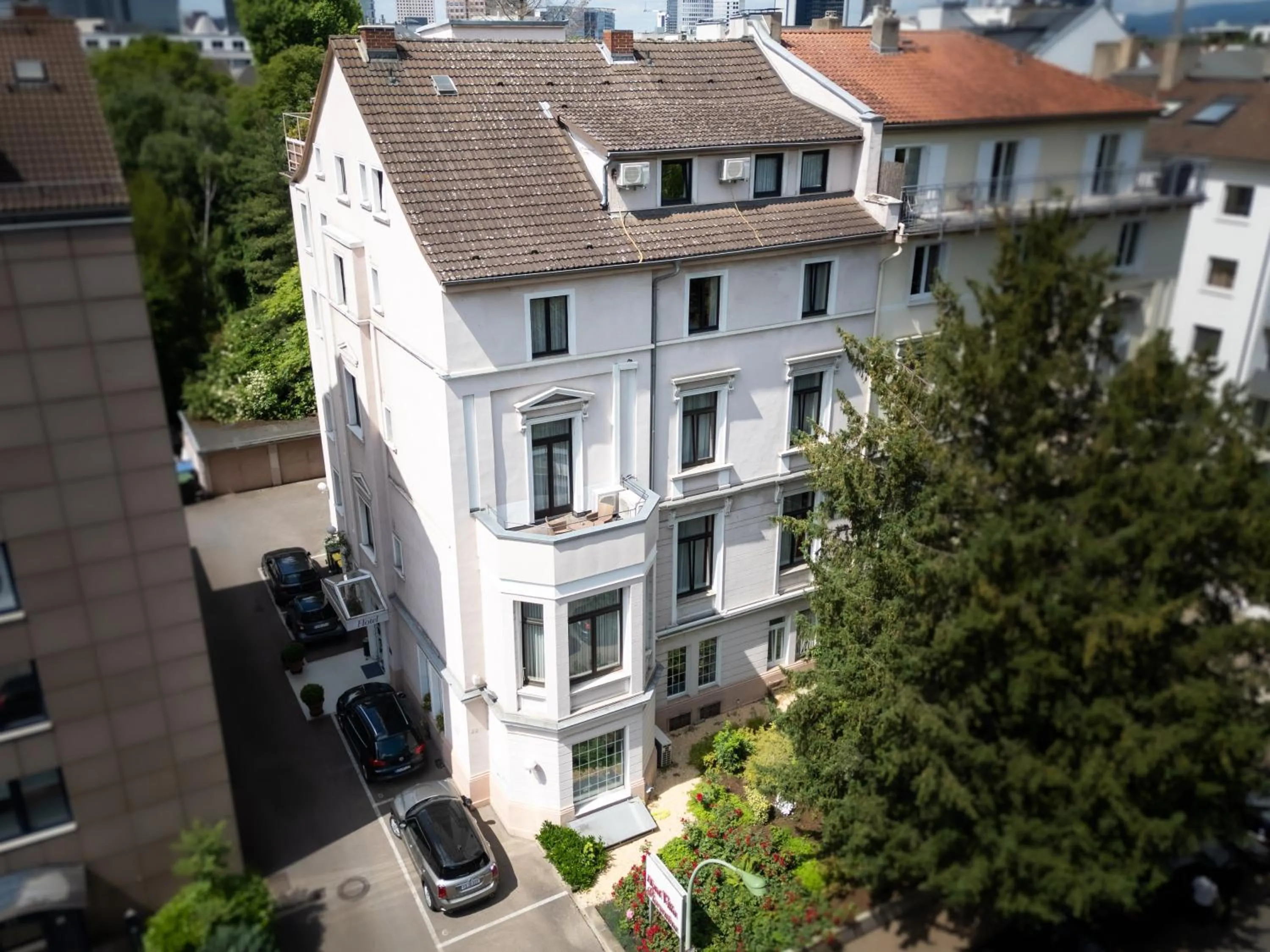 Property building in Hotel Villa Florentina