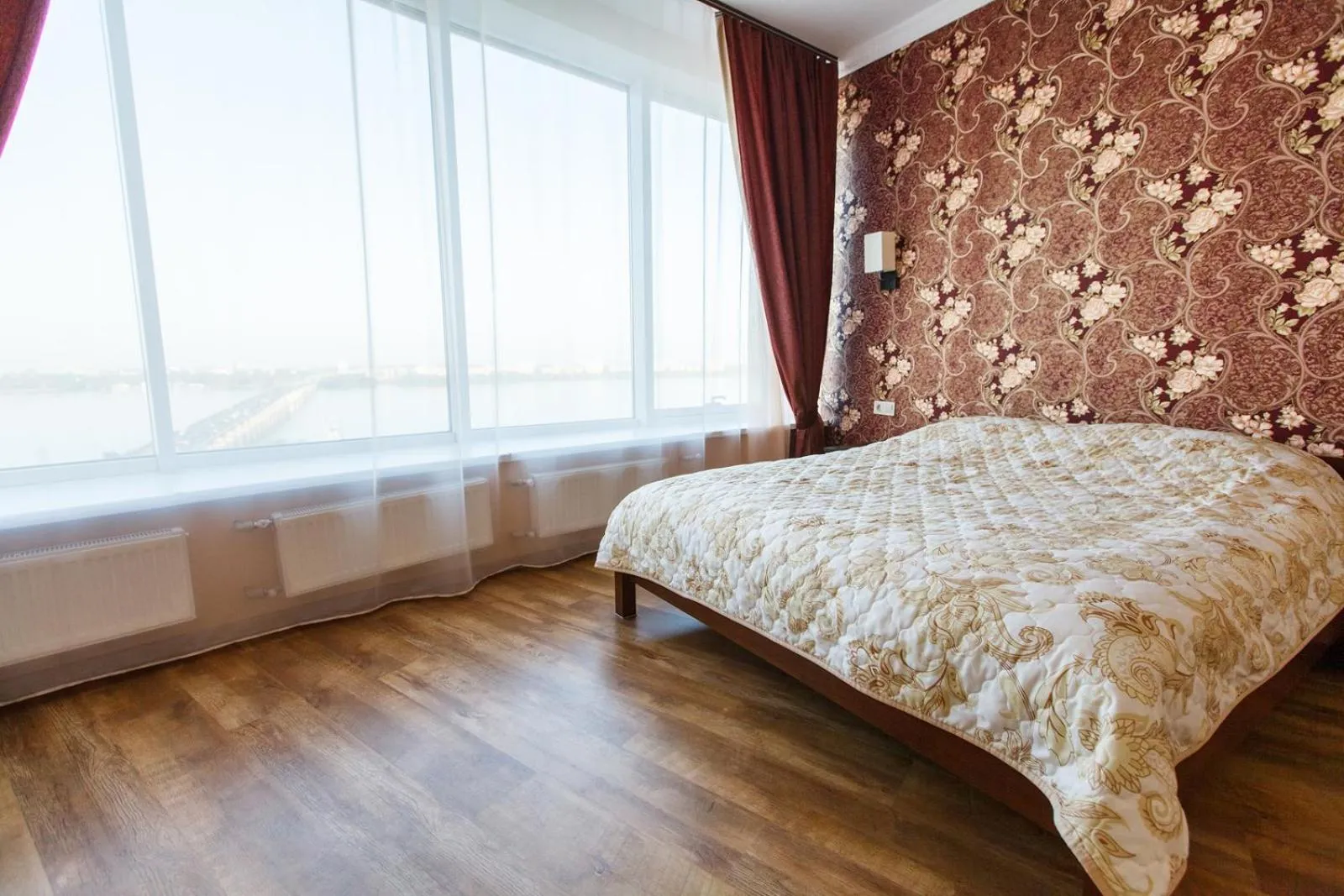 Bed in Sun City Apart Hotel